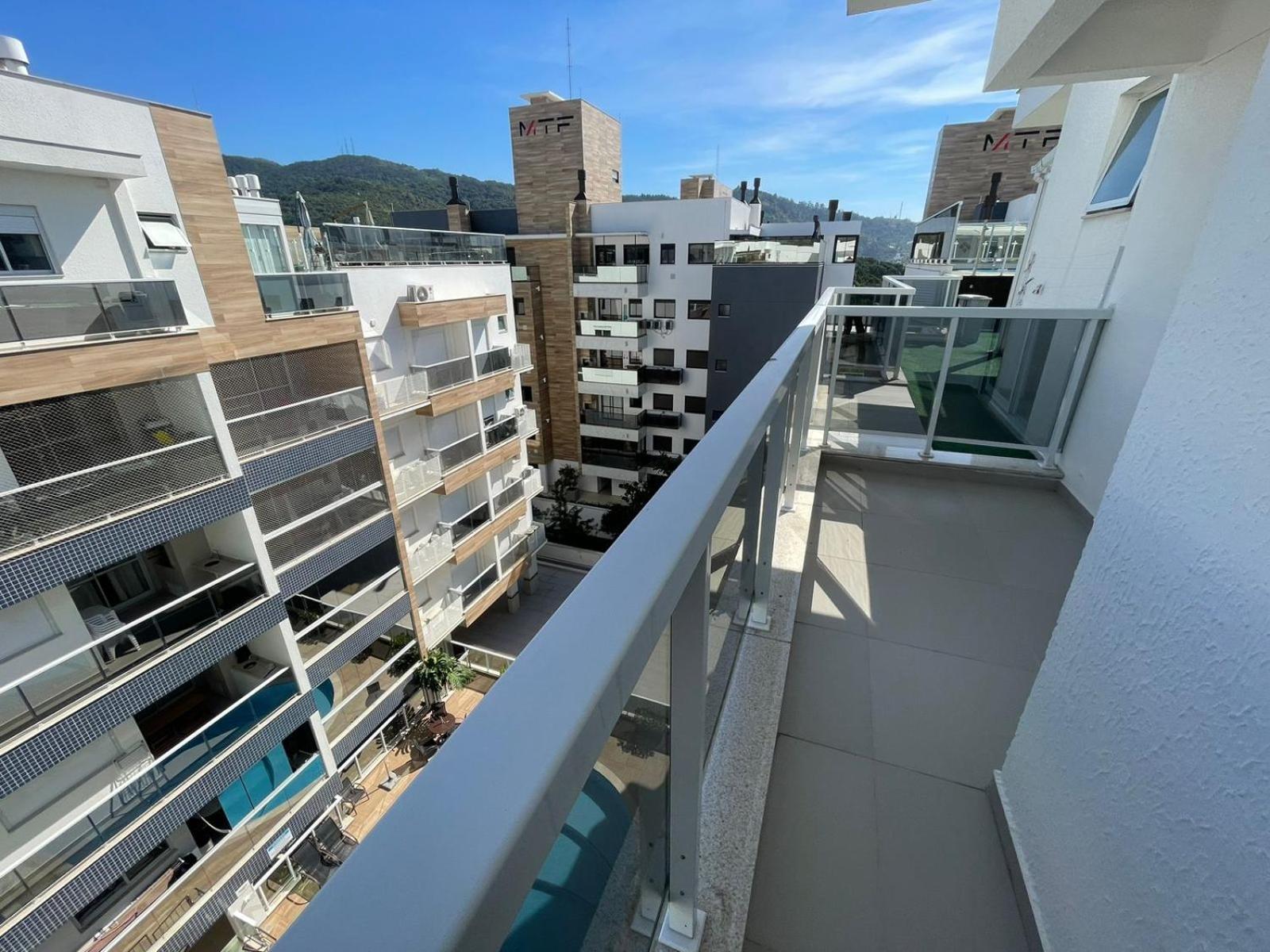 Cód 43 - Cobertura com piscina e área gourmet