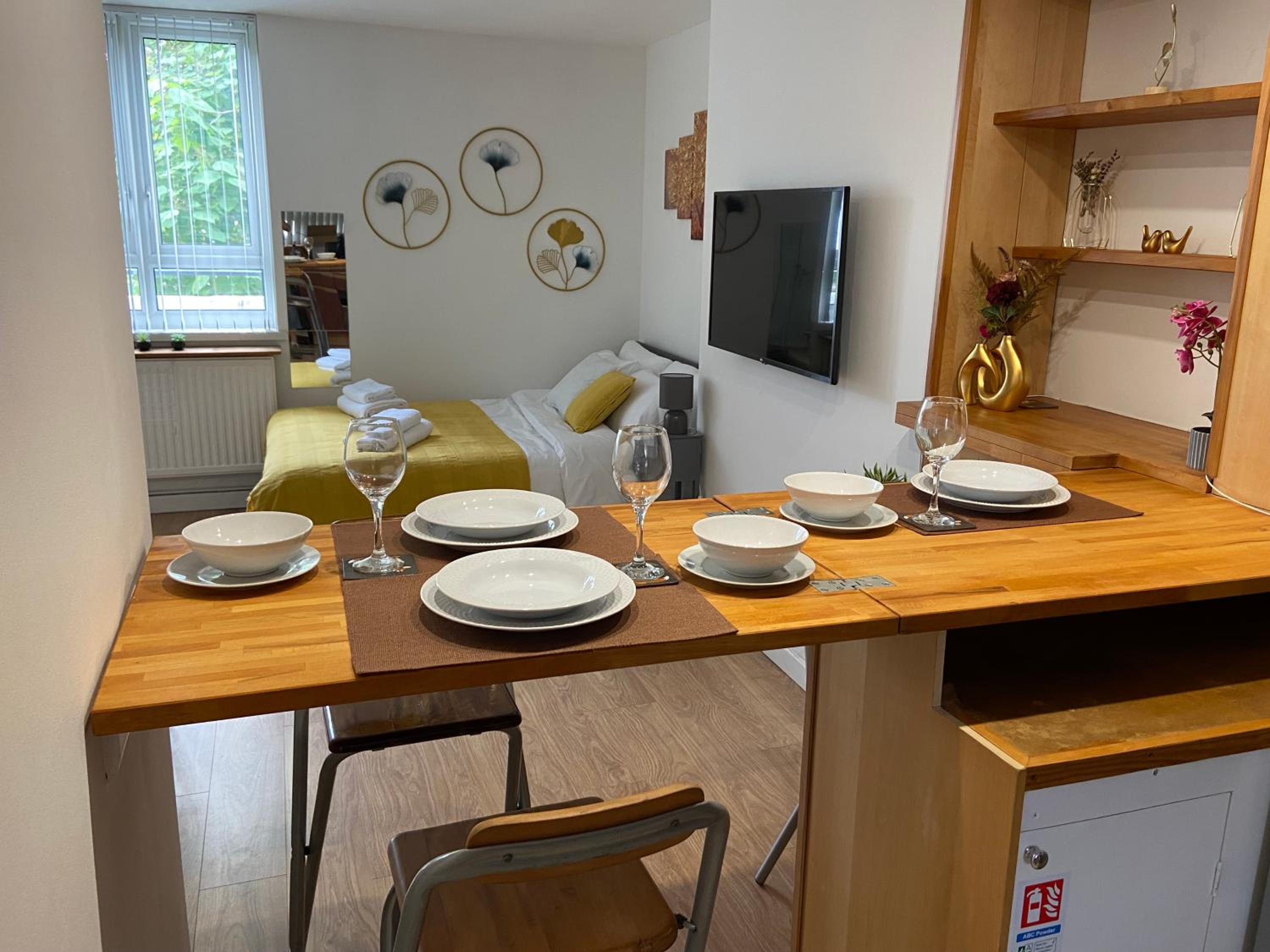 Studio flat in West Kensington