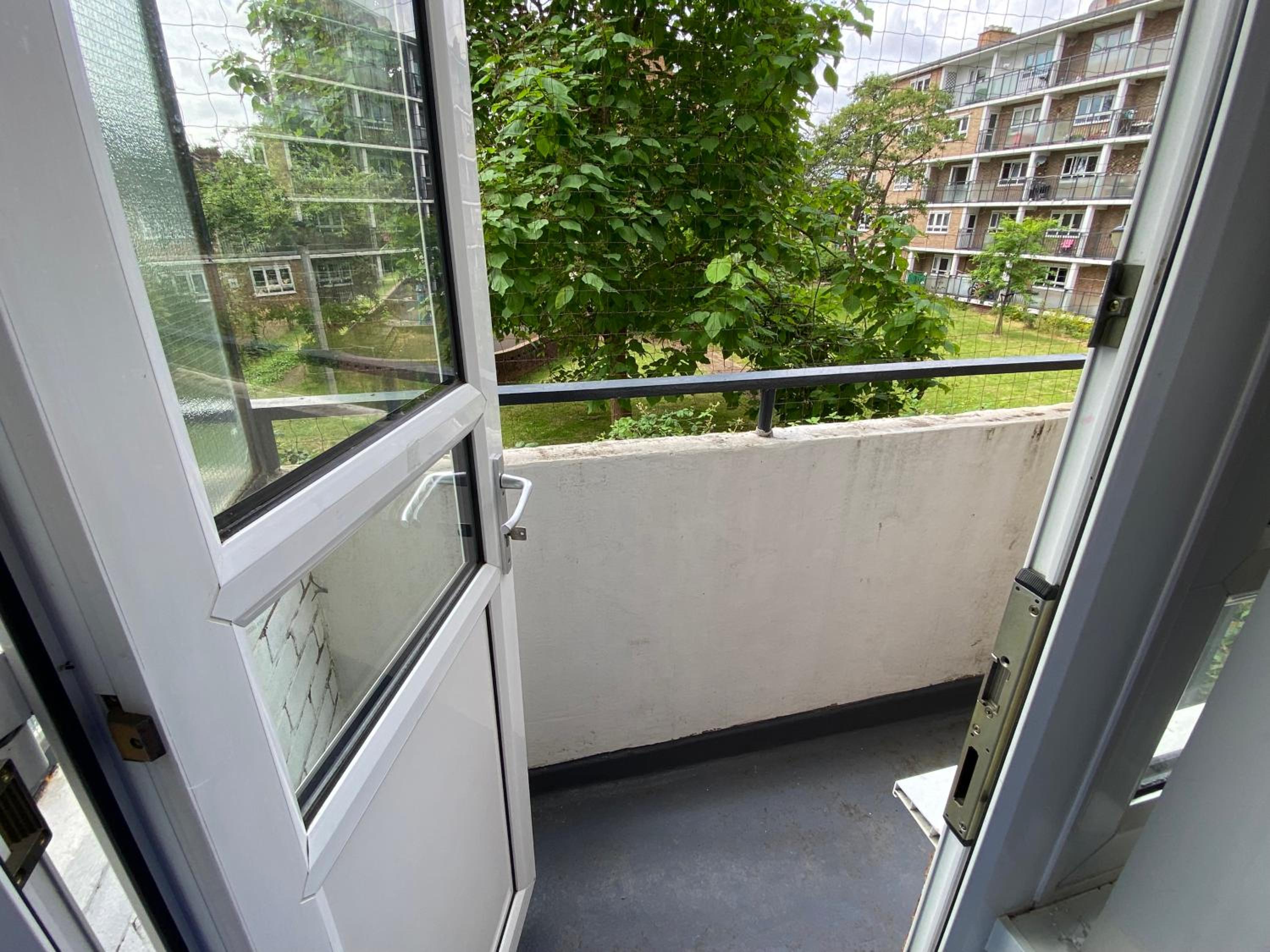 Studio flat in West Kensington