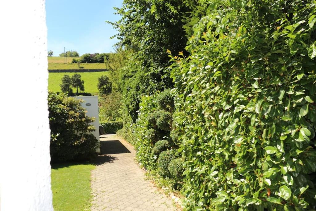 Wunderschöne Villa mit Privatstrand
