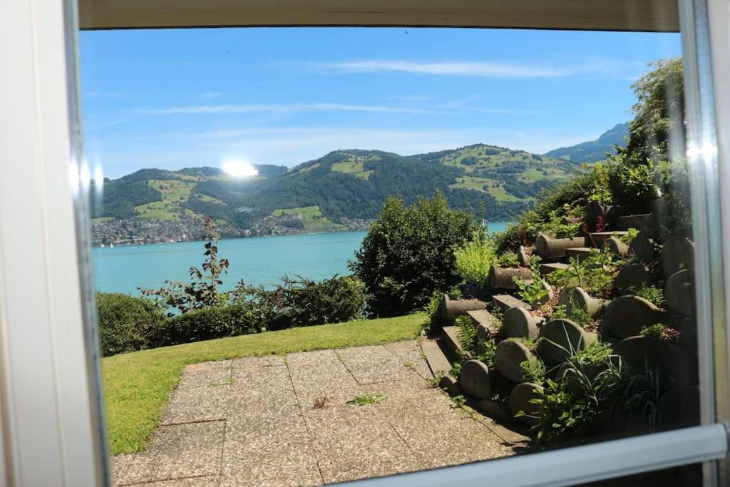 Wunderschöne Villa mit Privatstrand