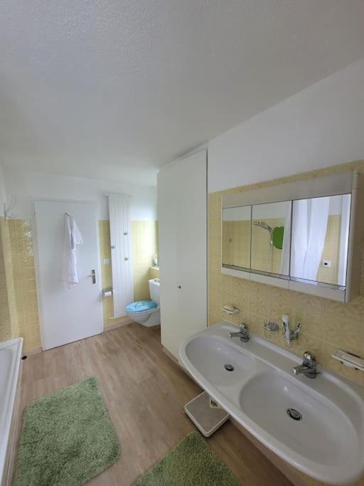 Wunderschöne Villa mit Privatstrand