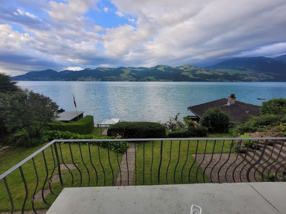 Wunderschöne Villa mit Privatstrand