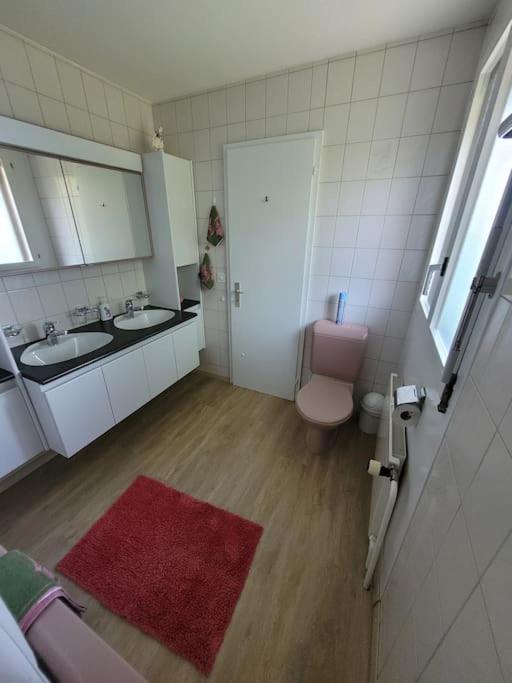 Wunderschöne Villa mit Privatstrand
