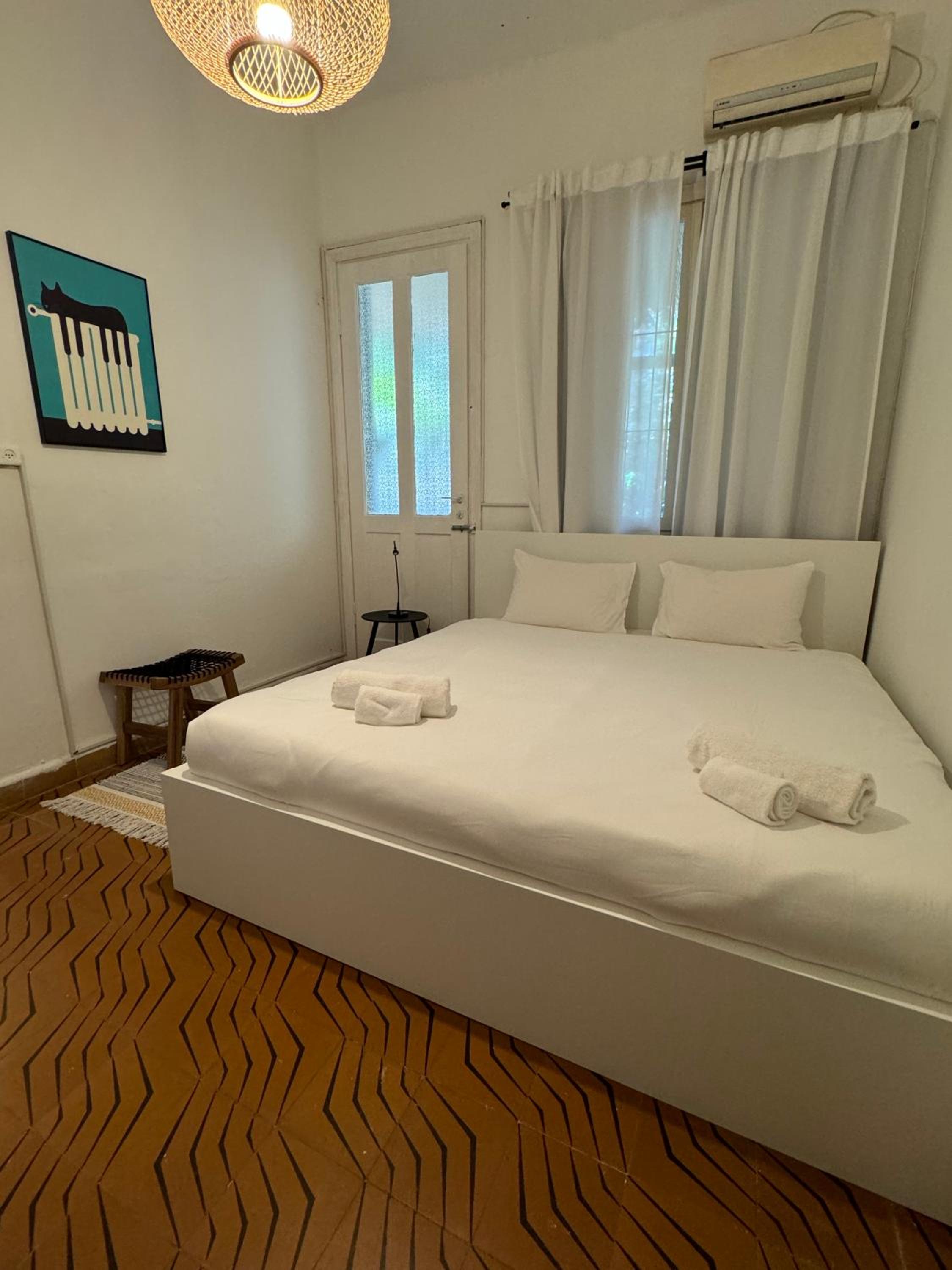 Maze Apartments - Perfectly located brand new flats