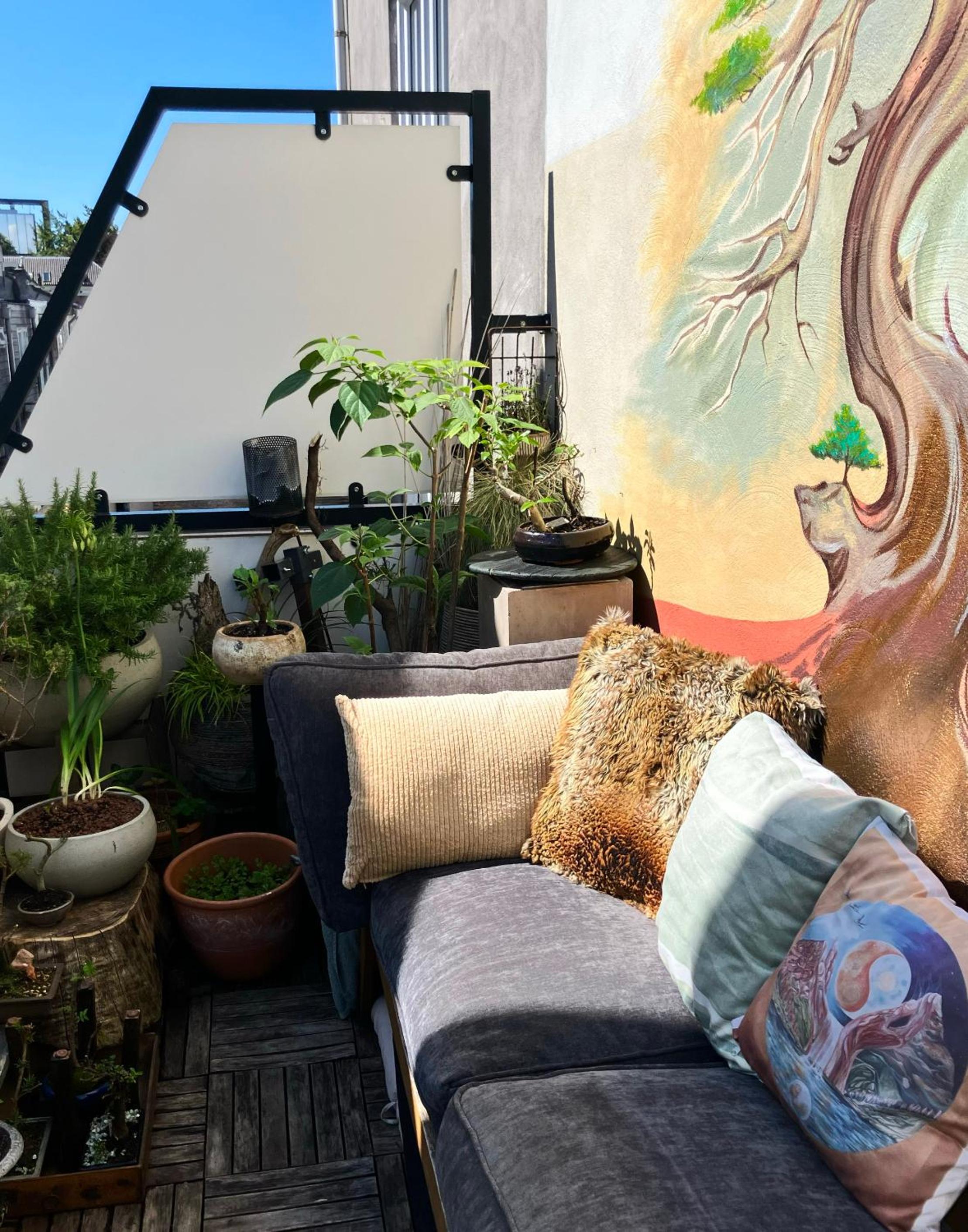Lovely, 1898 Jugendstil Design Apartment, old Haarlem city Centre, Fully Renovated with Parkview near Amsterdam and Zandvoort, Bloemendaal Beach view 4