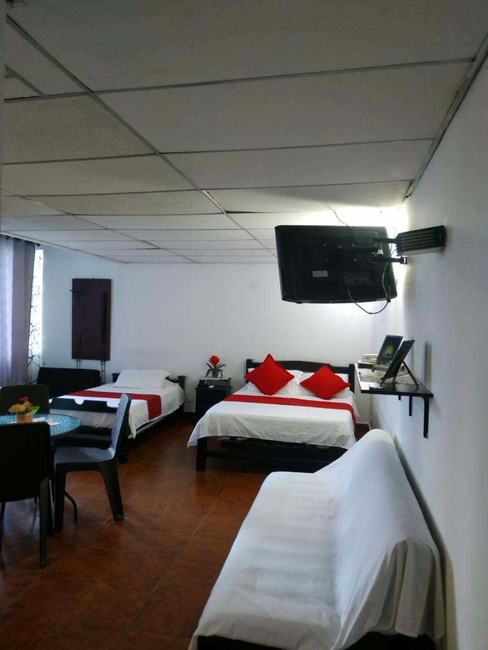 EC-AL APARTAESTUDIO CERCA AL MAR CON AIRE ACONDICIONADO WIFi Y PISCINA