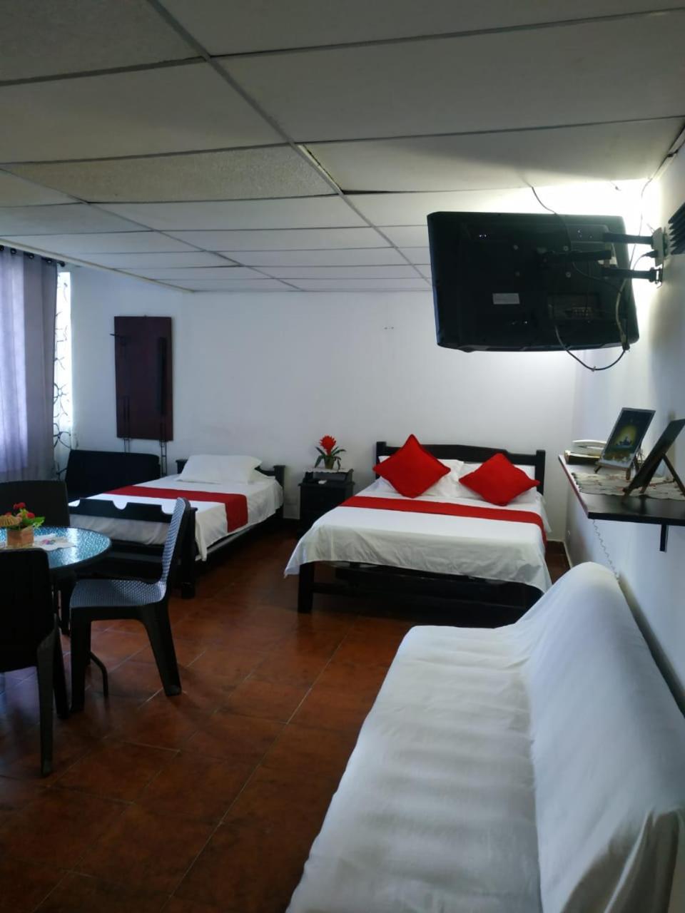 EC-AL APARTAESTUDIO CERCA AL MAR CON AIRE ACONDICIONADO WIFi Y PISCINA