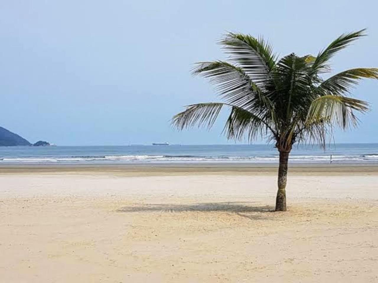 Casa espaçosa pertinho da praia