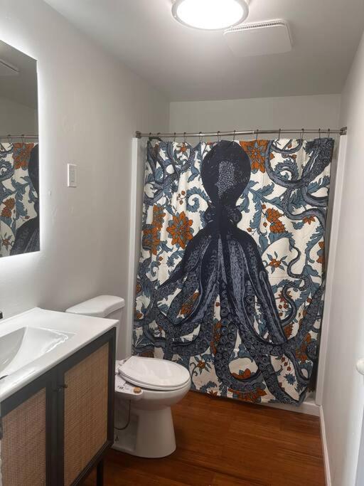 Charming 2BD Downtown Newburgh view 3