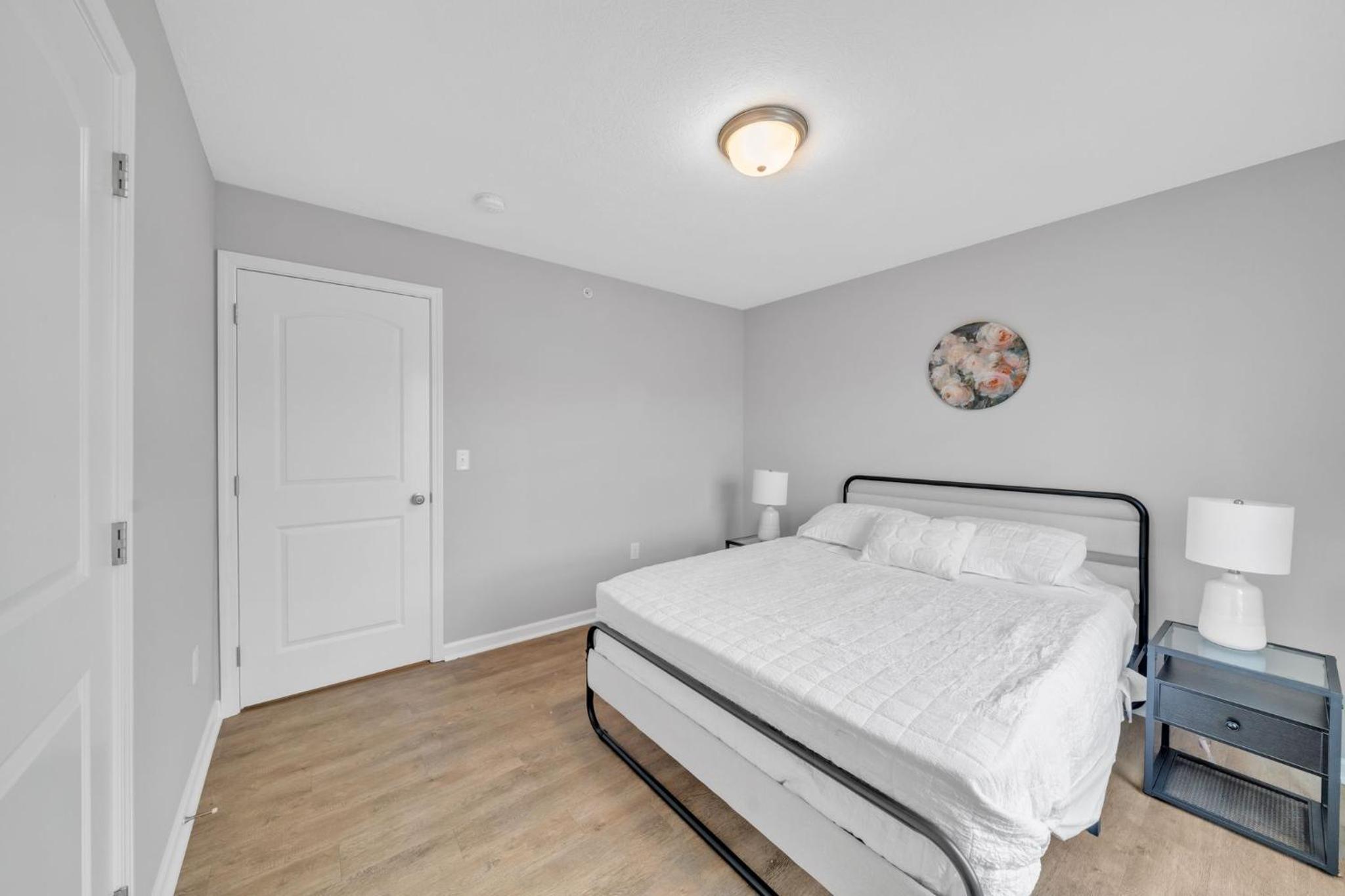 Stonecrest 623, 2Bd Apt I Free Parking I Pool view 5