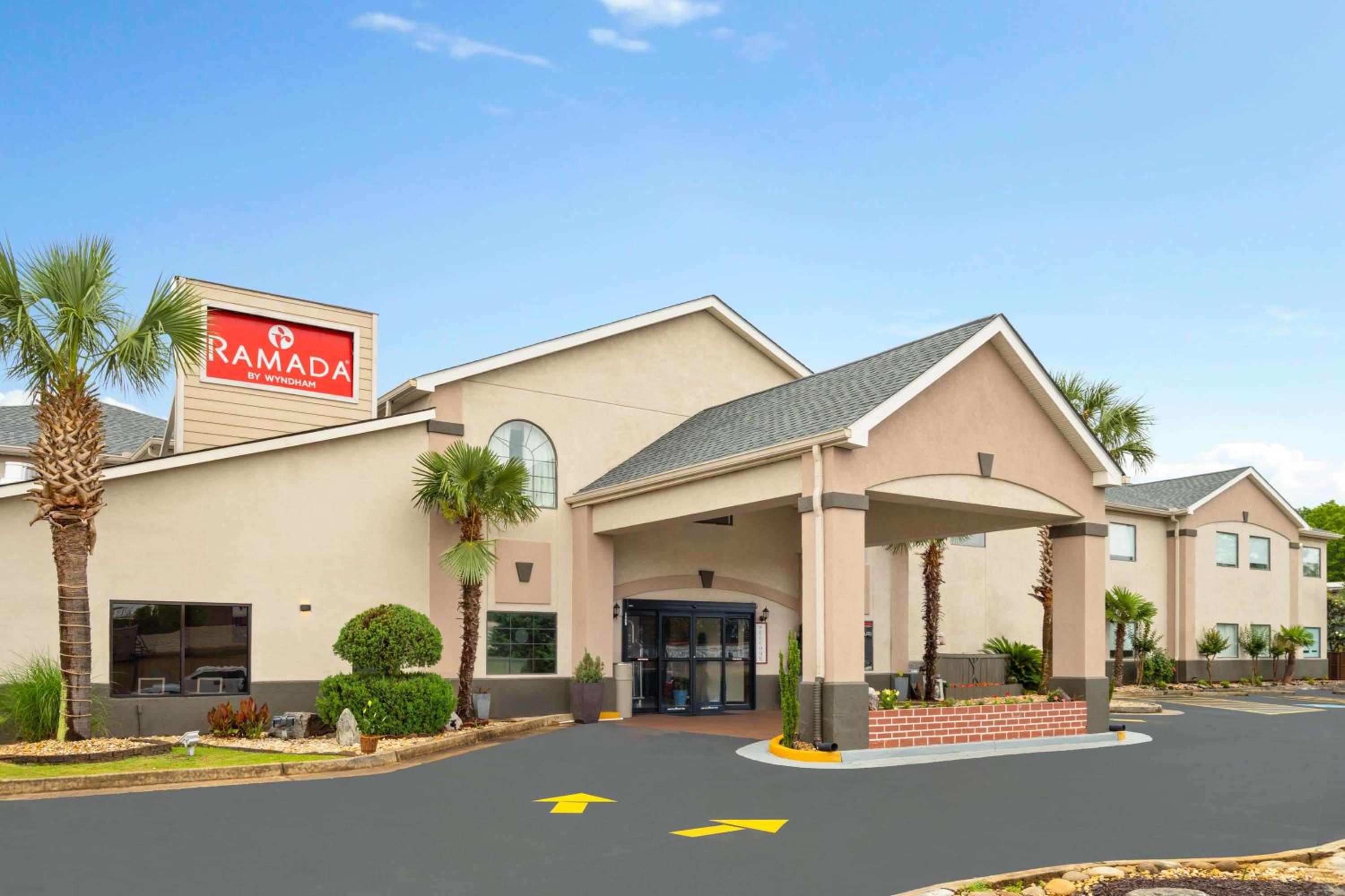 Forsyth Vacations - Ramada by Wyndham Locust Grove - Property Image 1