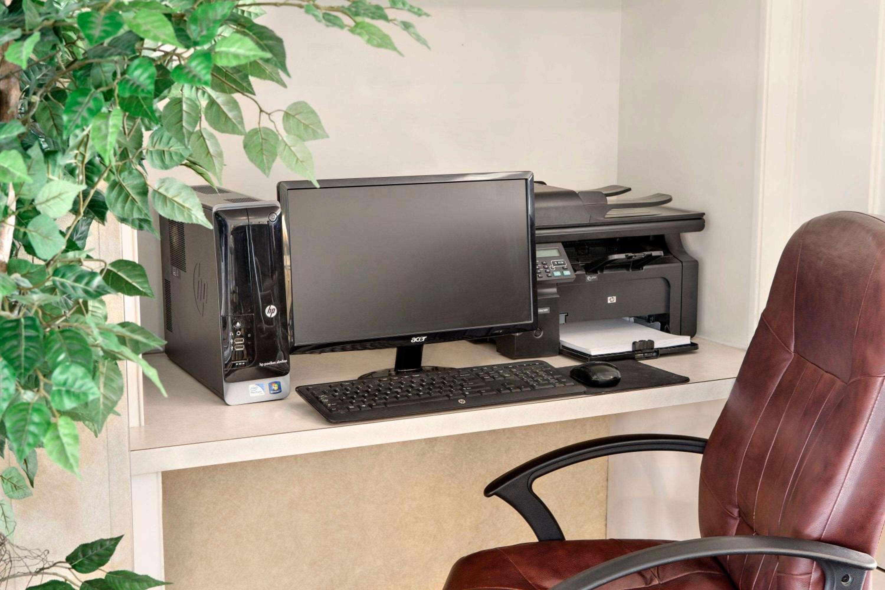 Moses Lake Vacations - Ramada by Wyndham Moses Lake - Property Image 2