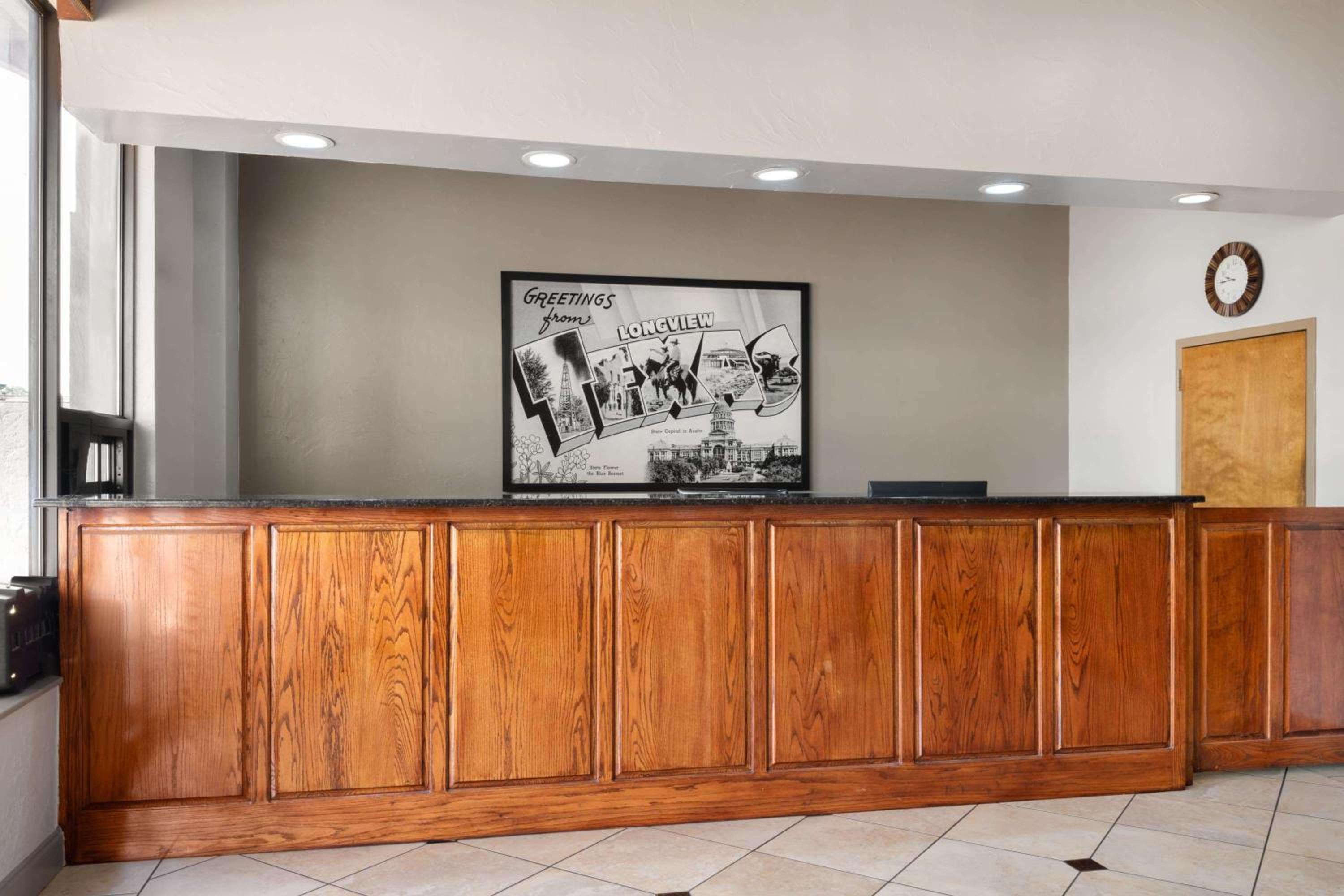 Super 8 by Wyndham Longview/North view 4