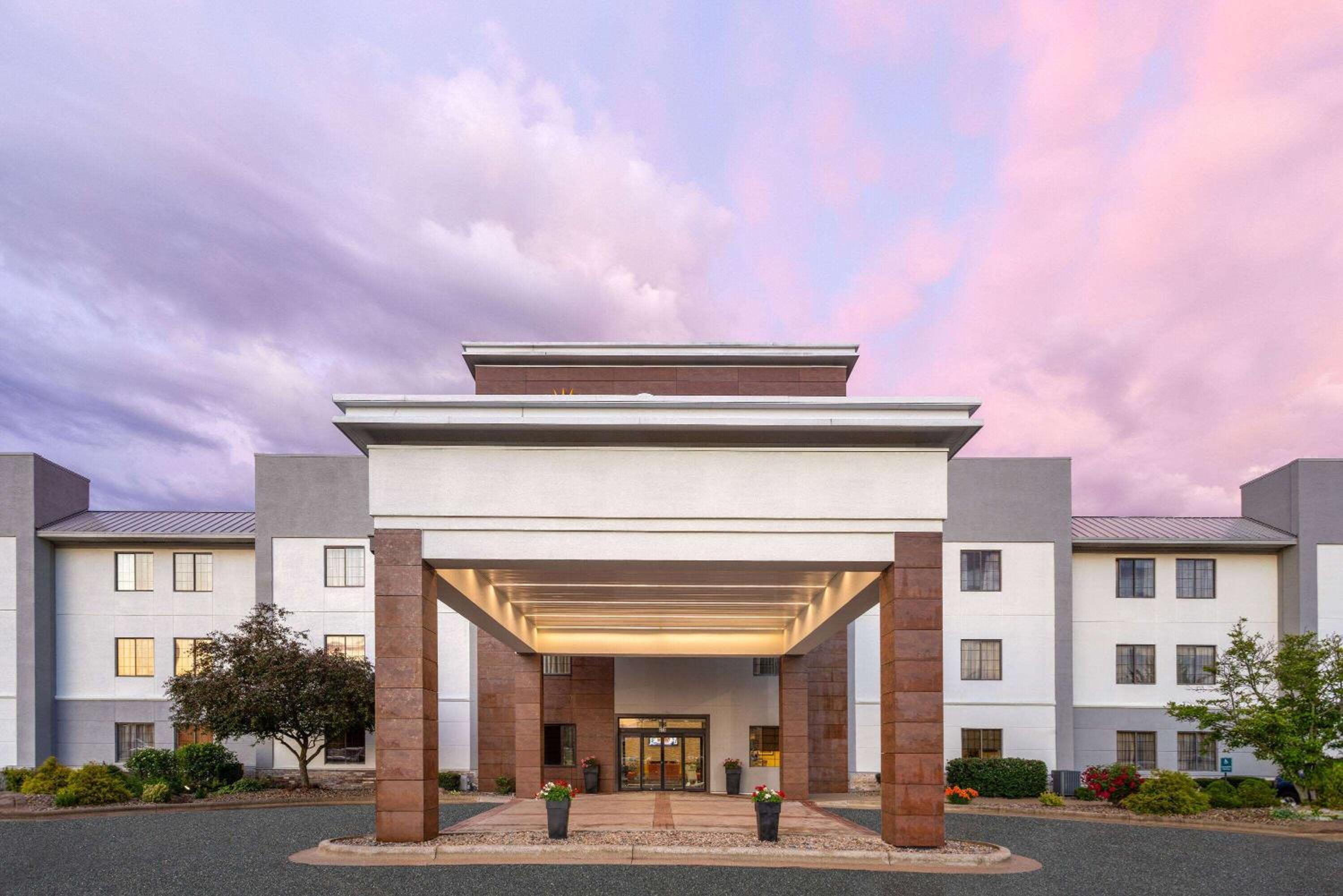 La Quinta by Wyndham Kokomo view 3