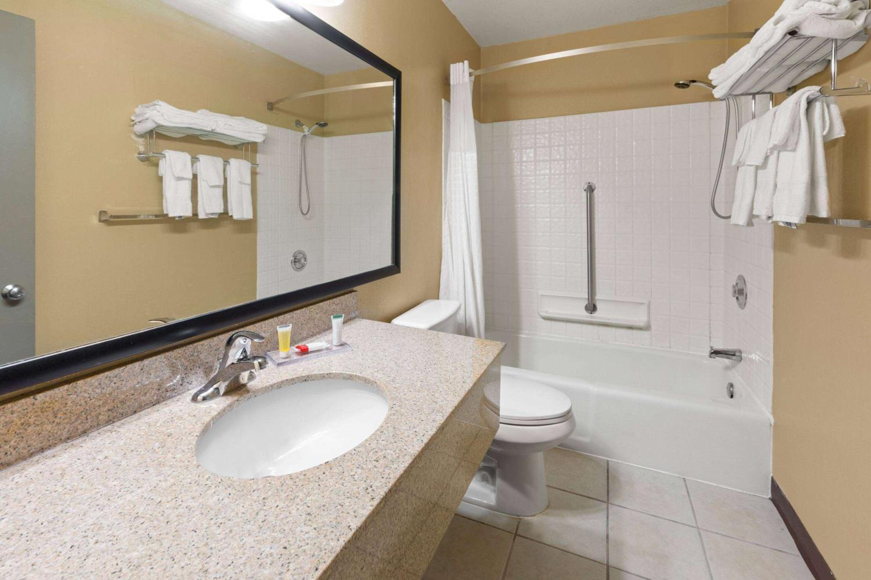 Days Inn by Wyndham Wauseon