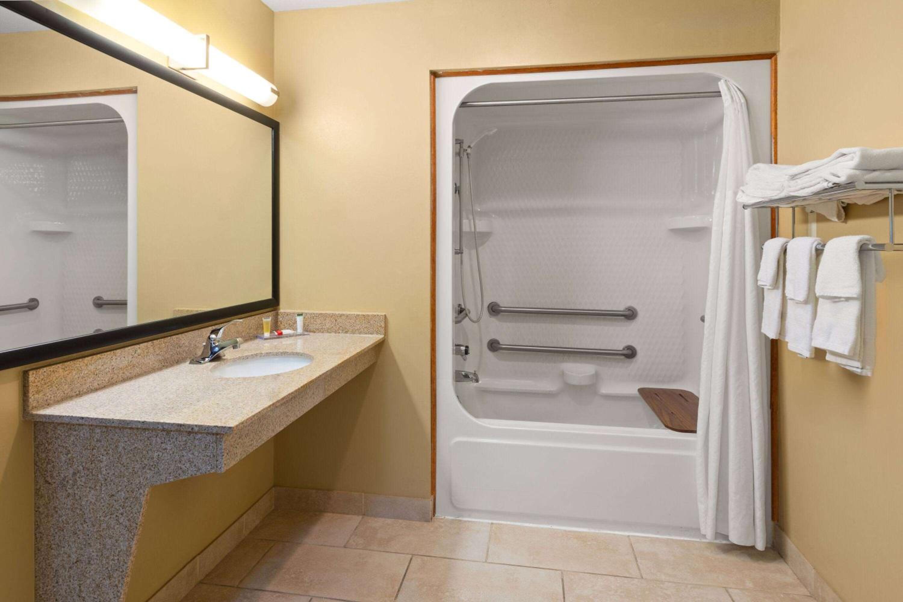 Days Inn by Wyndham Wauseon