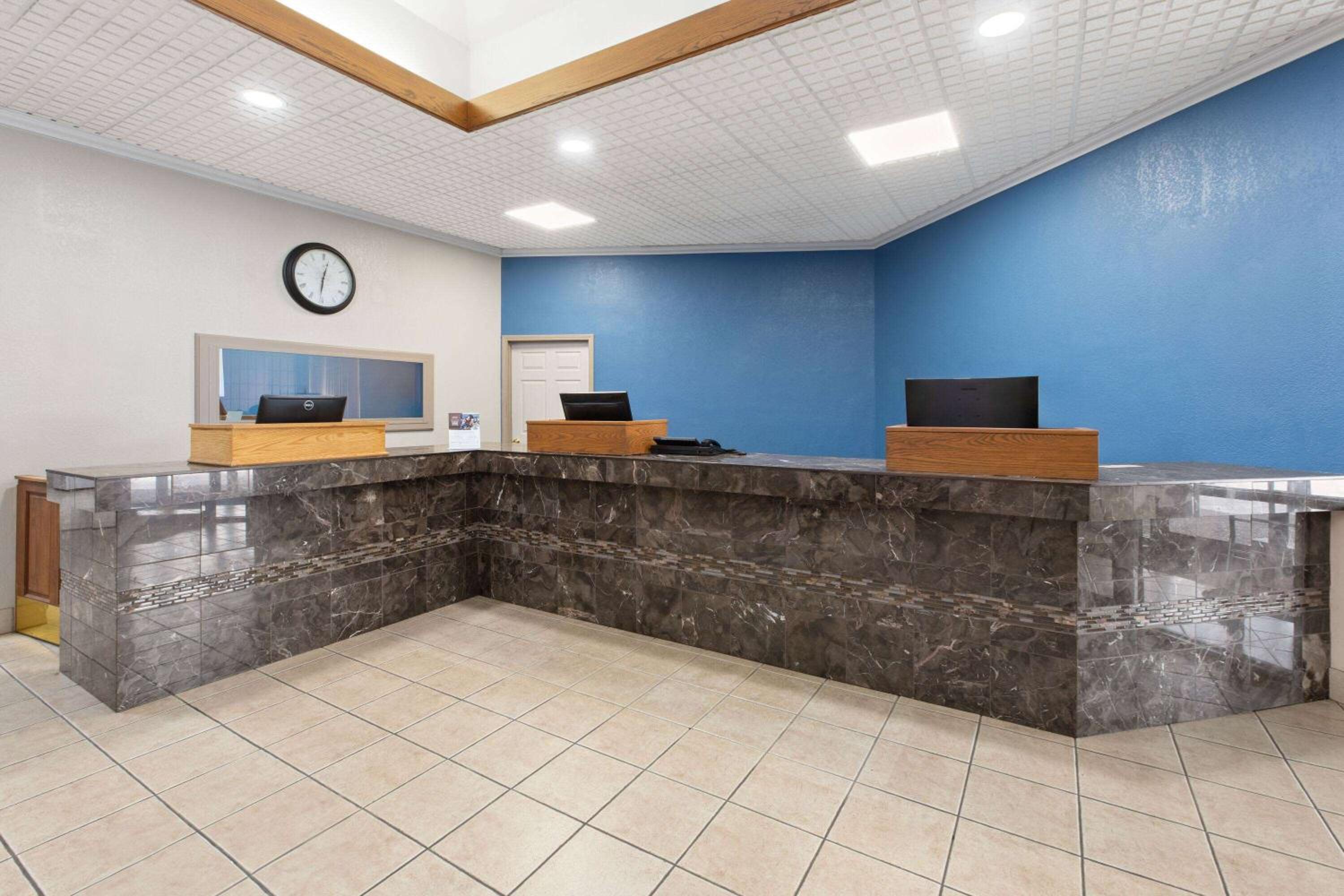 Farmington Vacations - Baymont Inn and Suites by Wyndham Farmington, MO - Property Image 24
