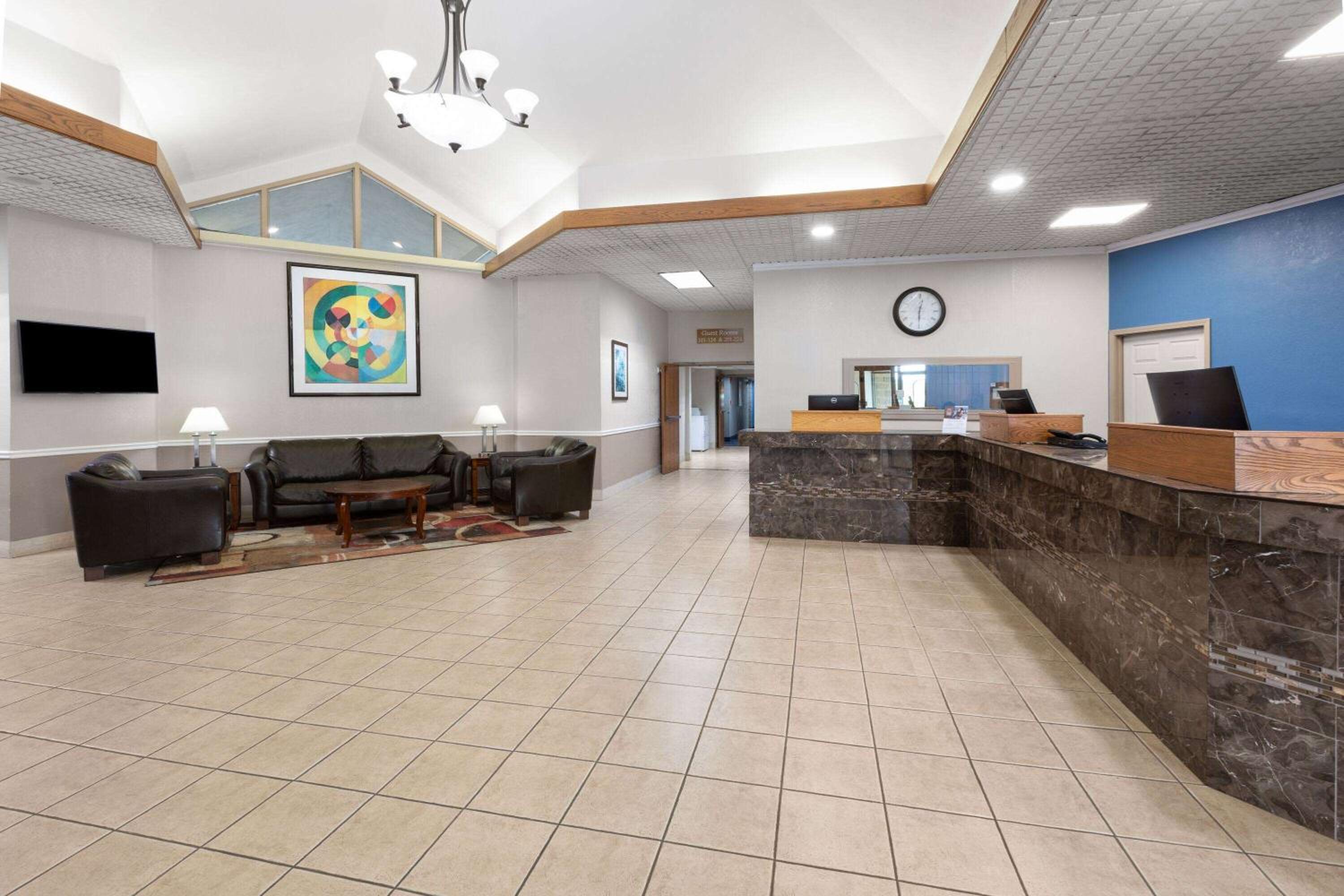 Farmington Vacations - Baymont Inn and Suites by Wyndham Farmington, MO - Property Image 25