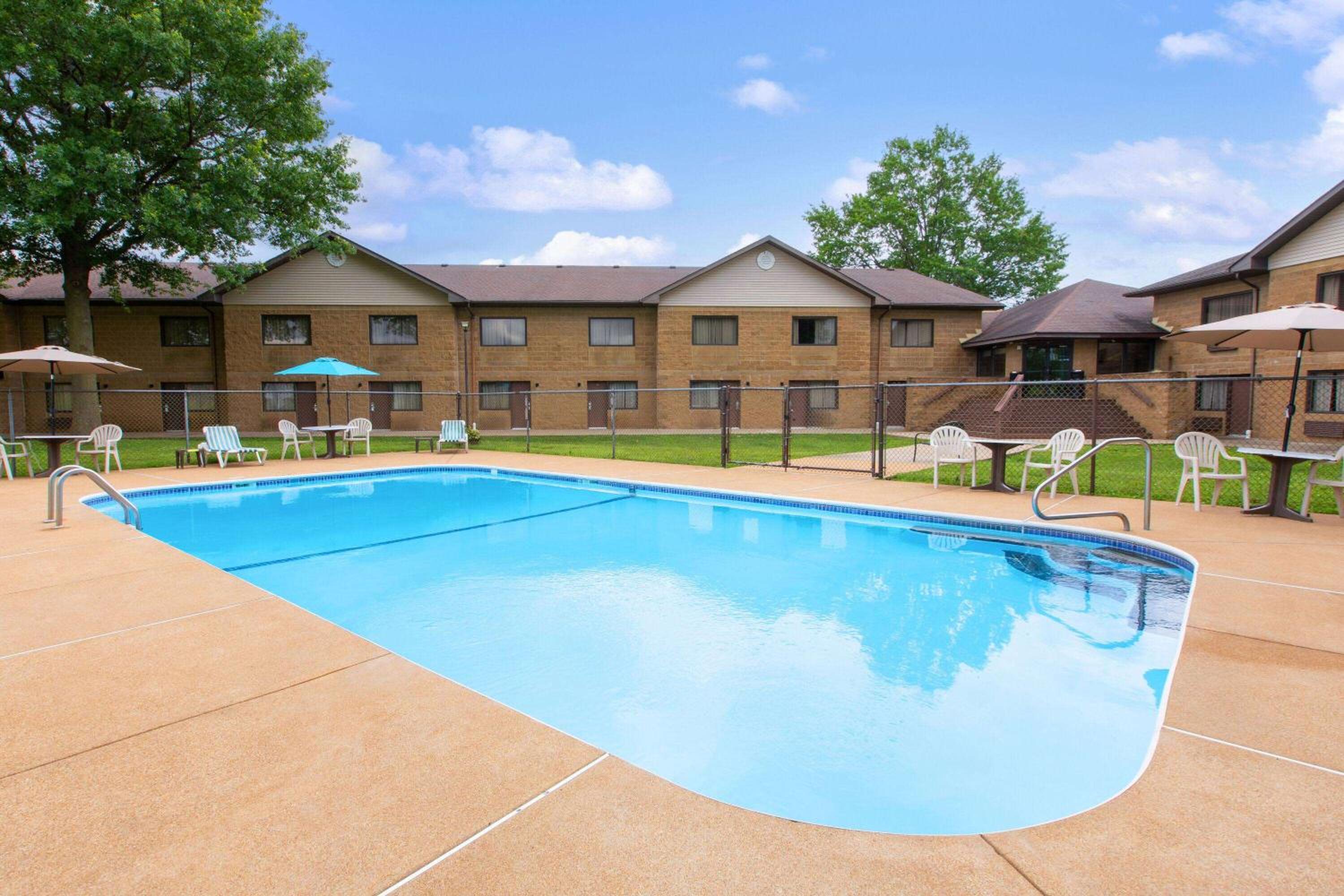 Farmington Vacations - Baymont Inn and Suites by Wyndham Farmington, MO - Property Image 31