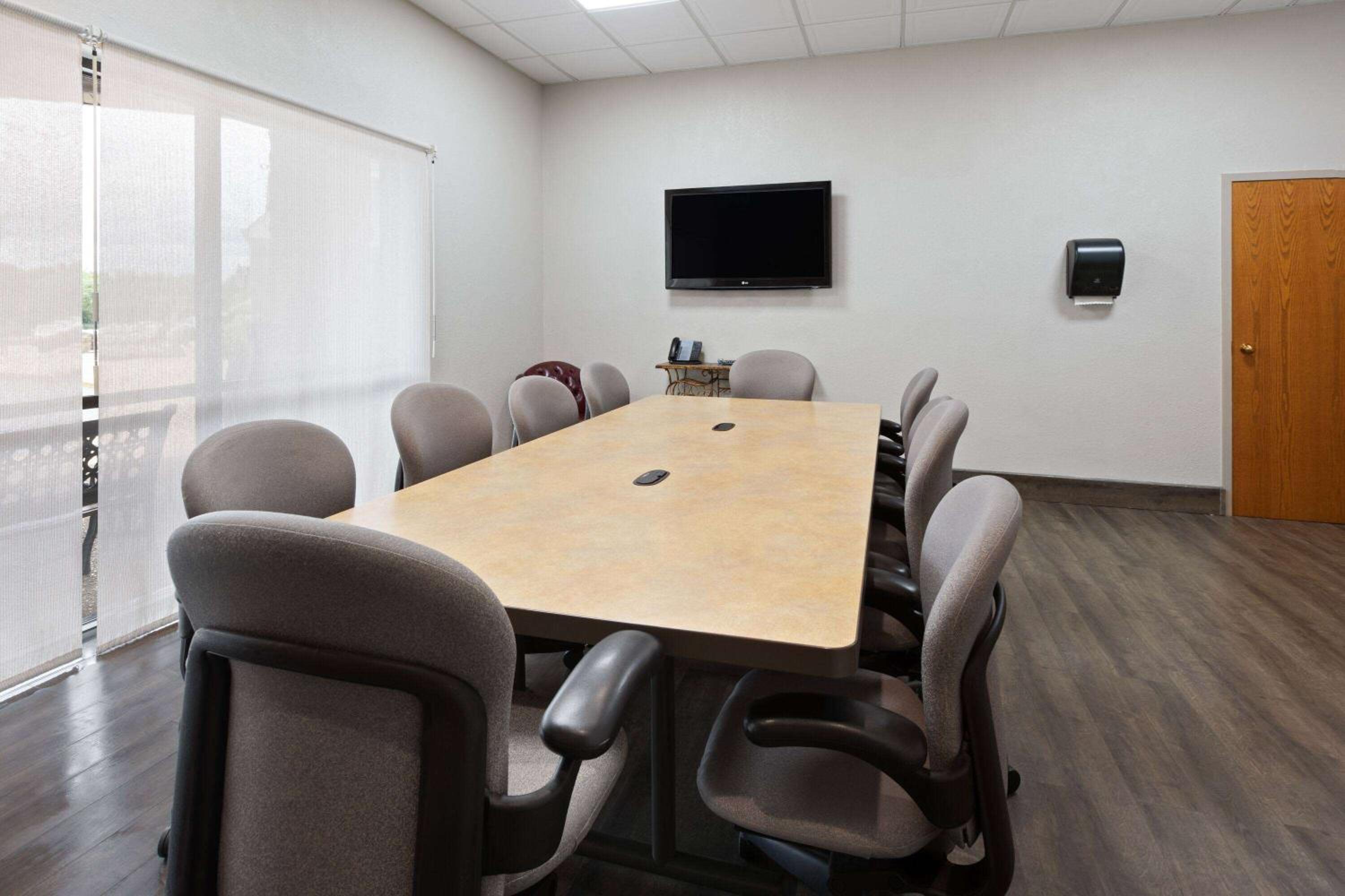 Farmington Vacations - Baymont Inn and Suites by Wyndham Farmington, MO - Property Image 32
