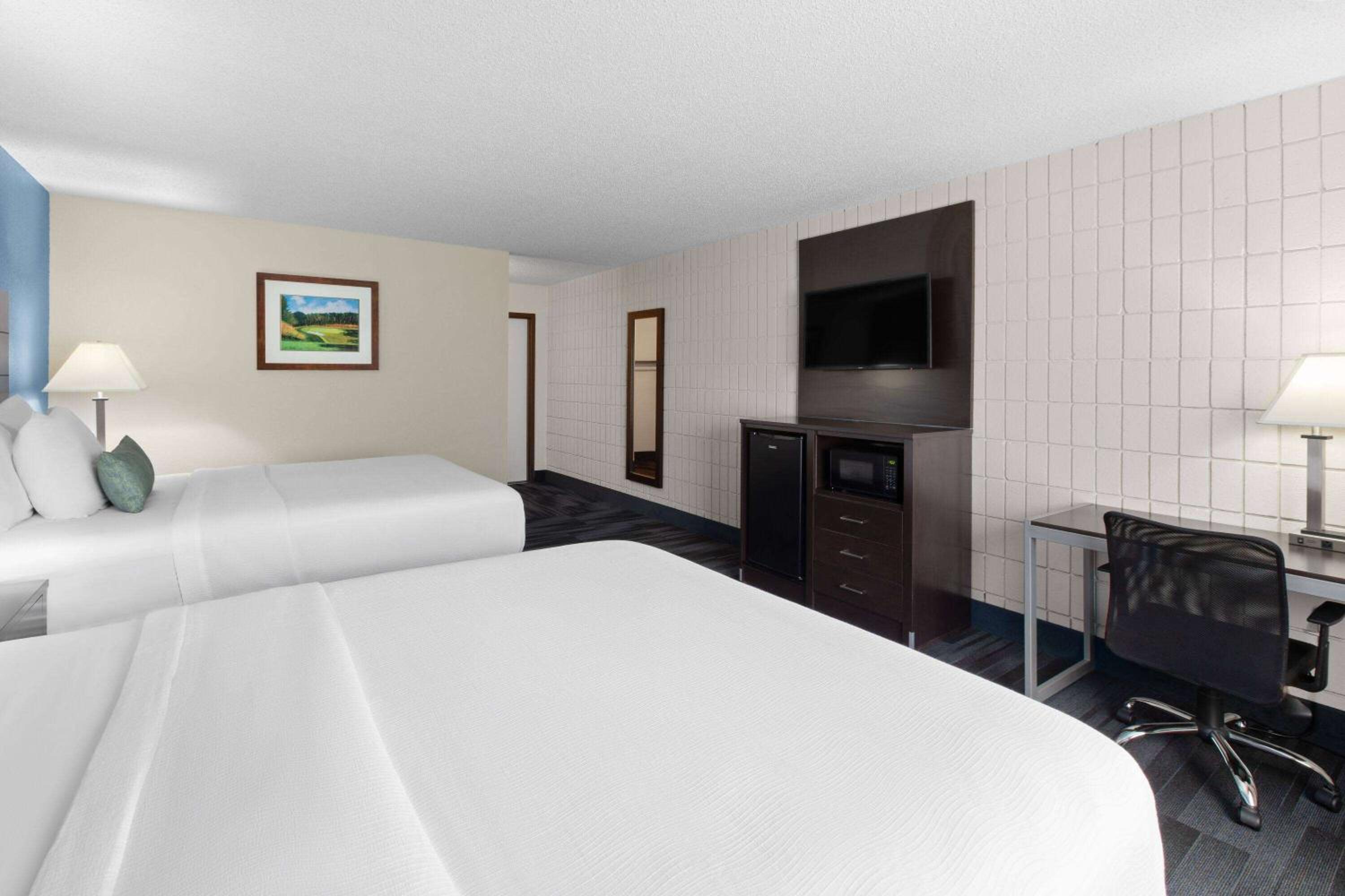 Farmington Vacations - Baymont Inn and Suites by Wyndham Farmington, MO - Property Image 41