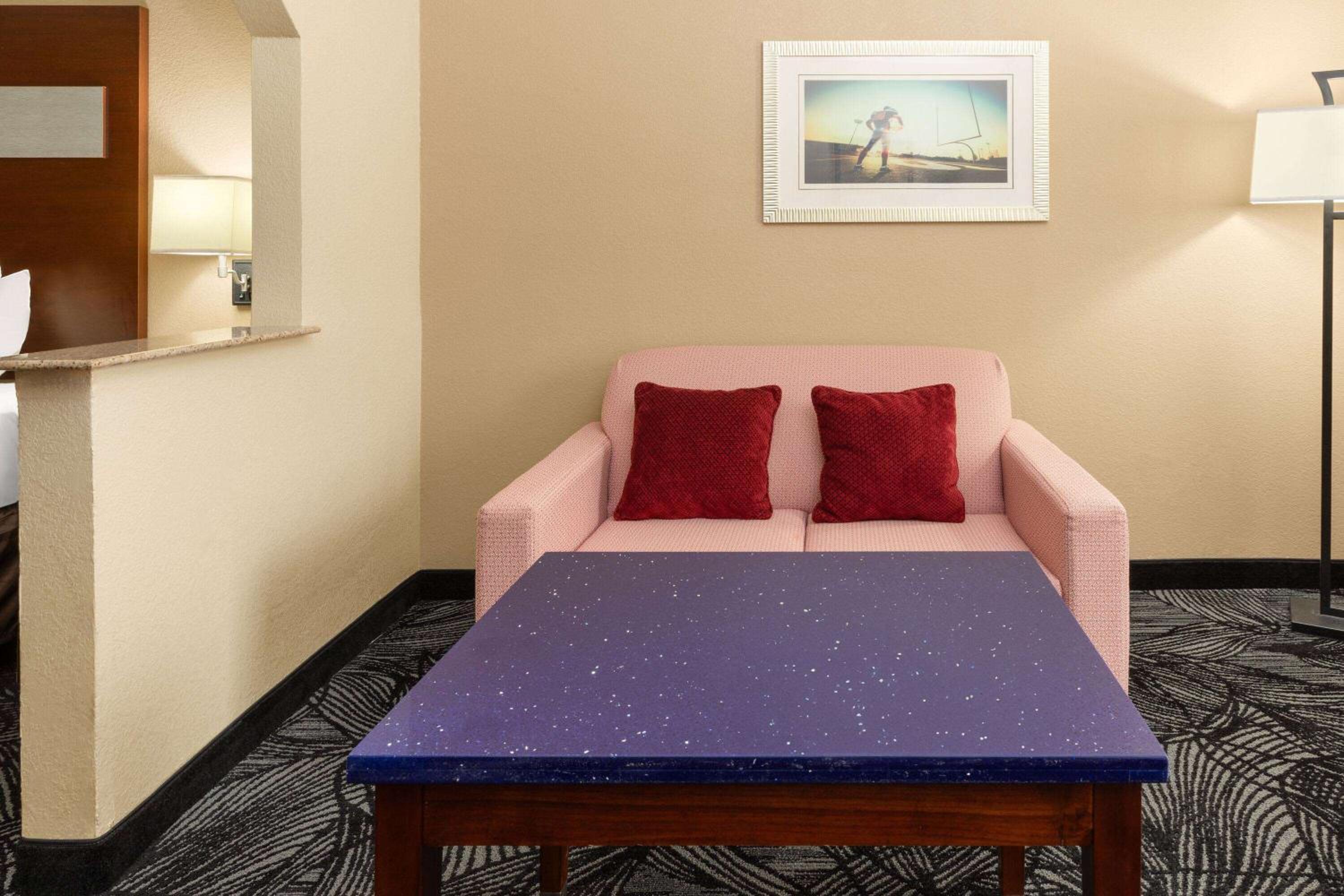 Batesville Vacations - Hotel Oxford, a Travelodge by Wyndham - Property Image 4