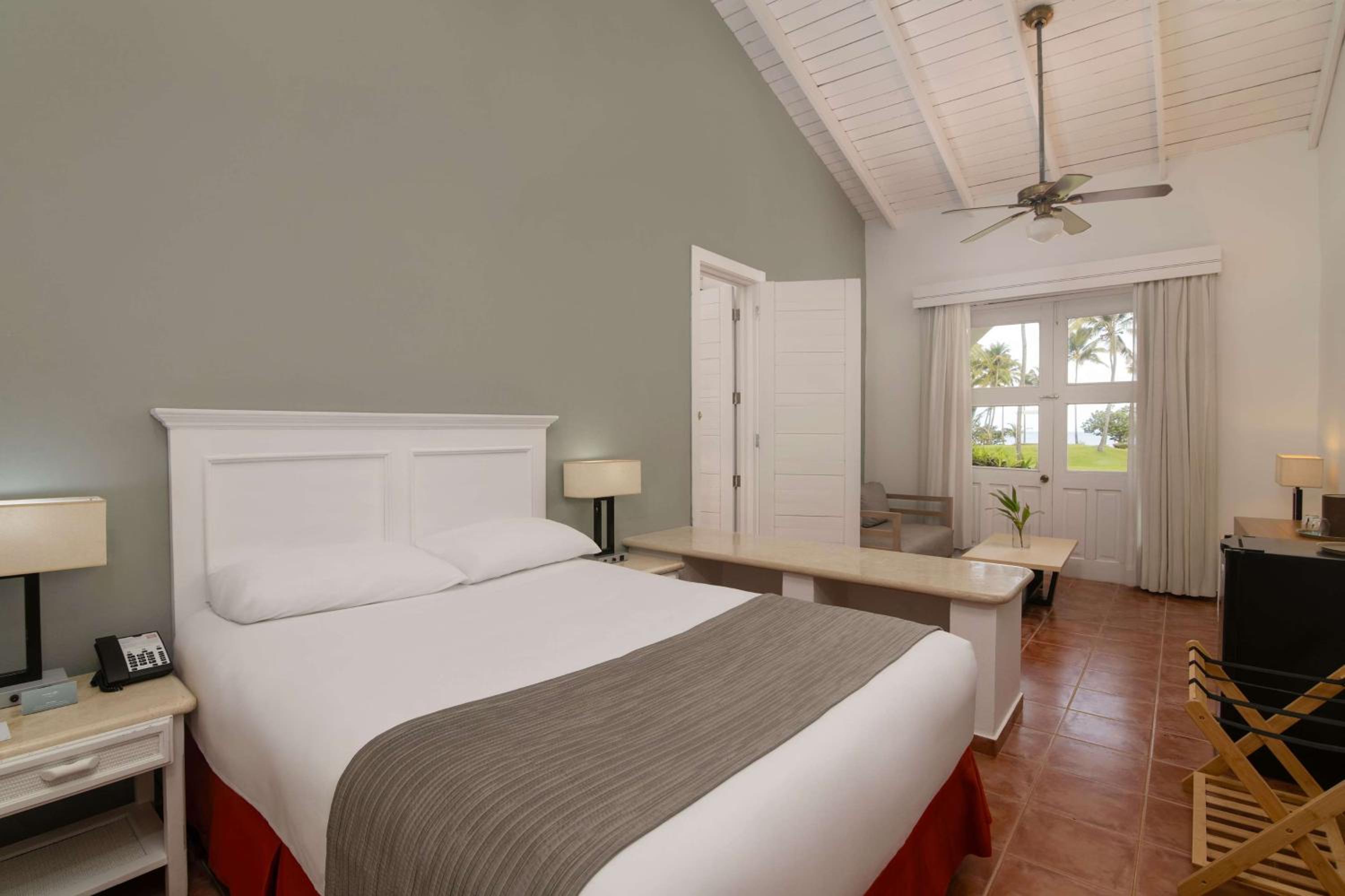 Wyndham Alltra Samana All Inclusive Resort