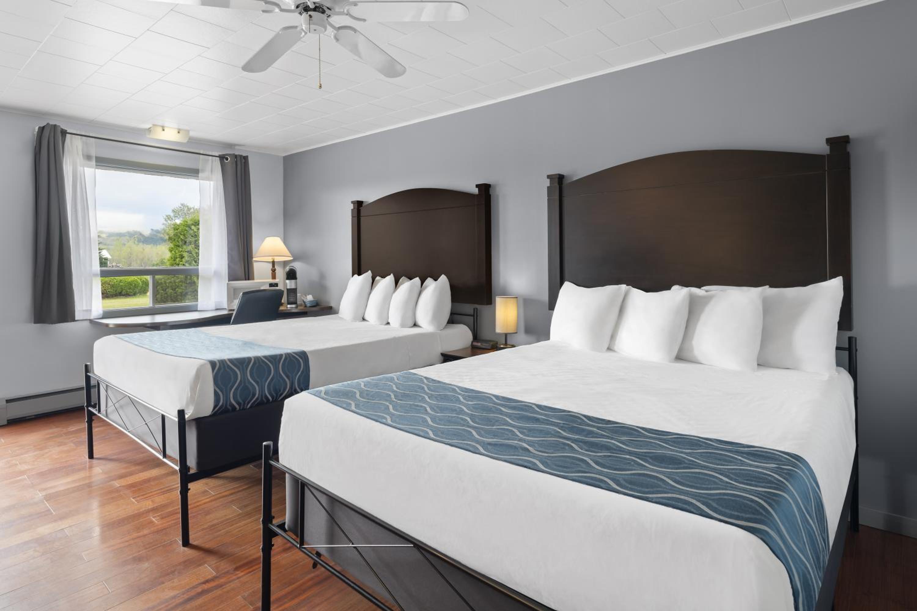 Travelodge by Wyndham Grand Falls