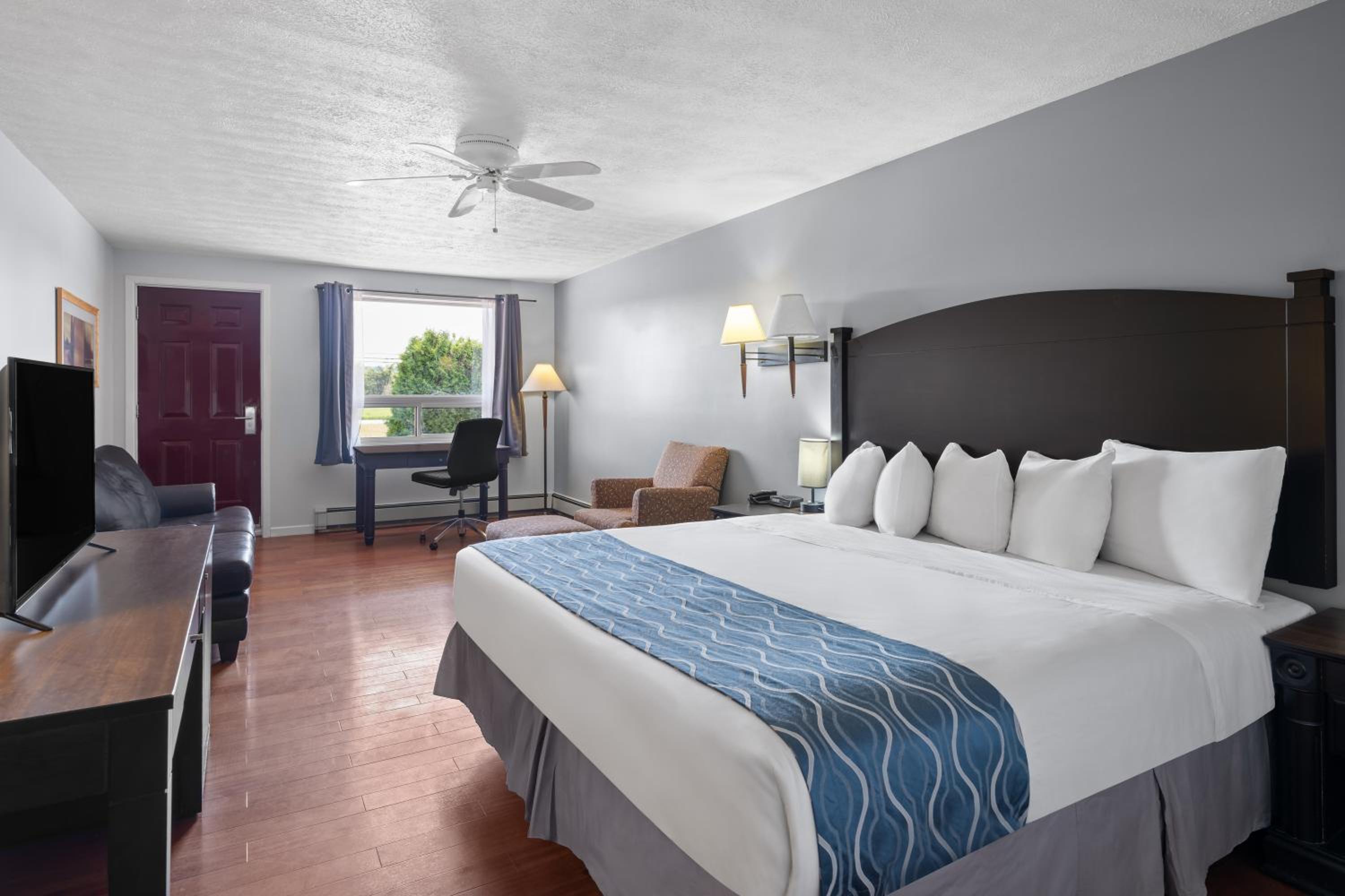Travelodge by Wyndham Grand Falls