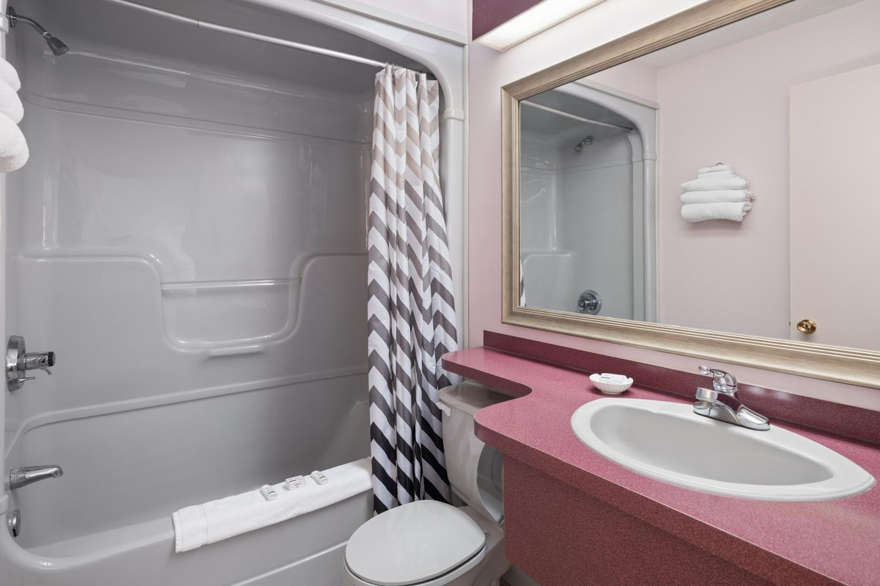 Travelodge by Wyndham Grand Falls