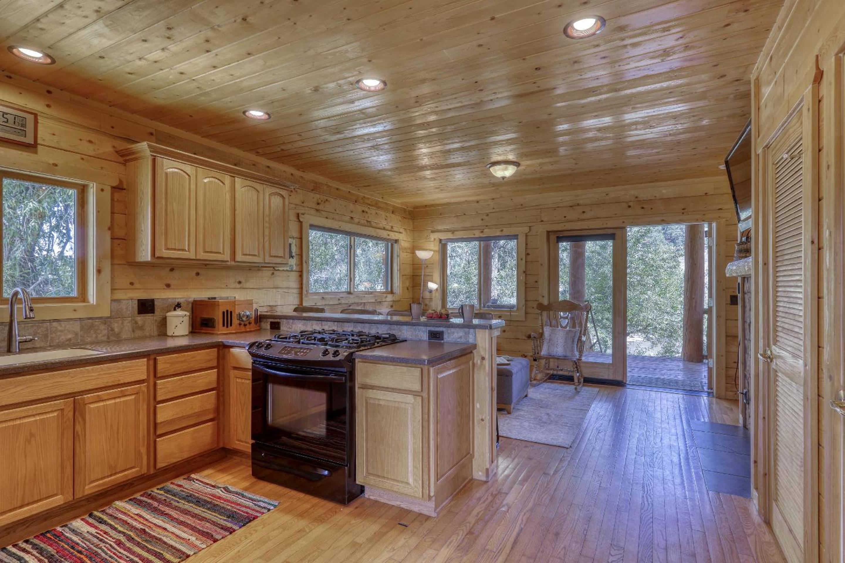 403 Apache Street view 4