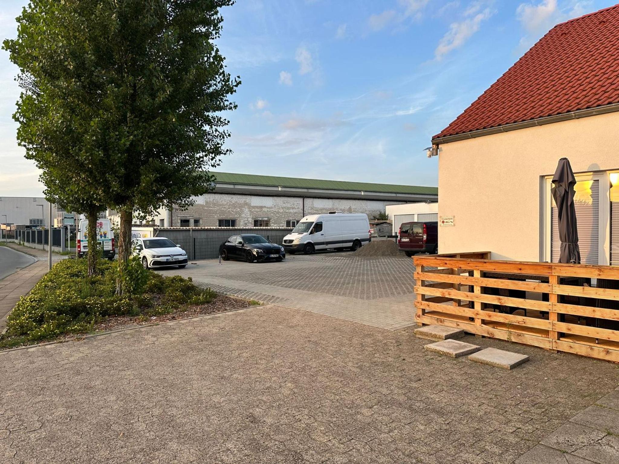 Pension & Monteurzimmer - Free Parking & 24h Check-in Bielefeld