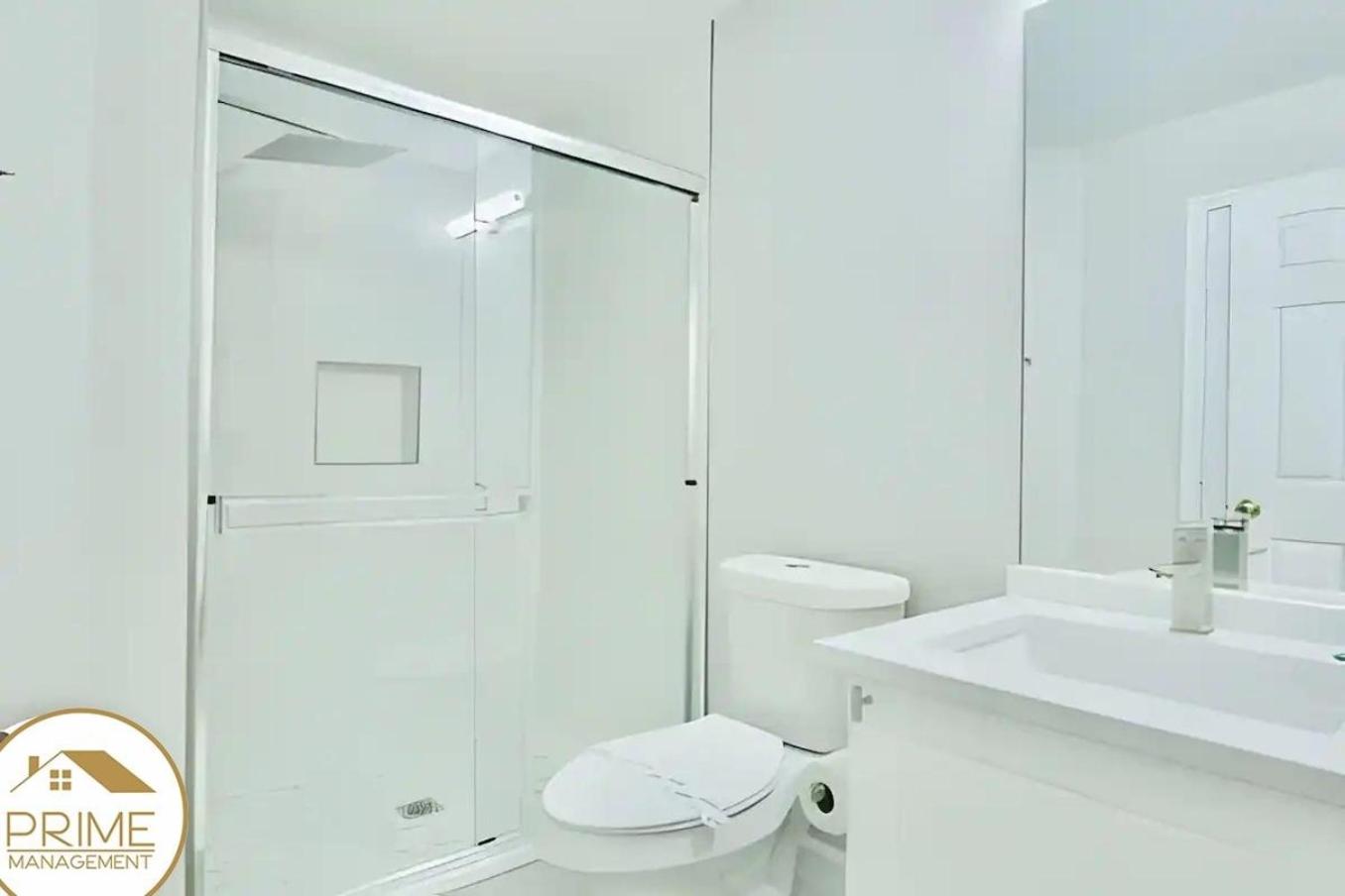 Renewed & Cozy 4BD Great Location Near Disney view 5