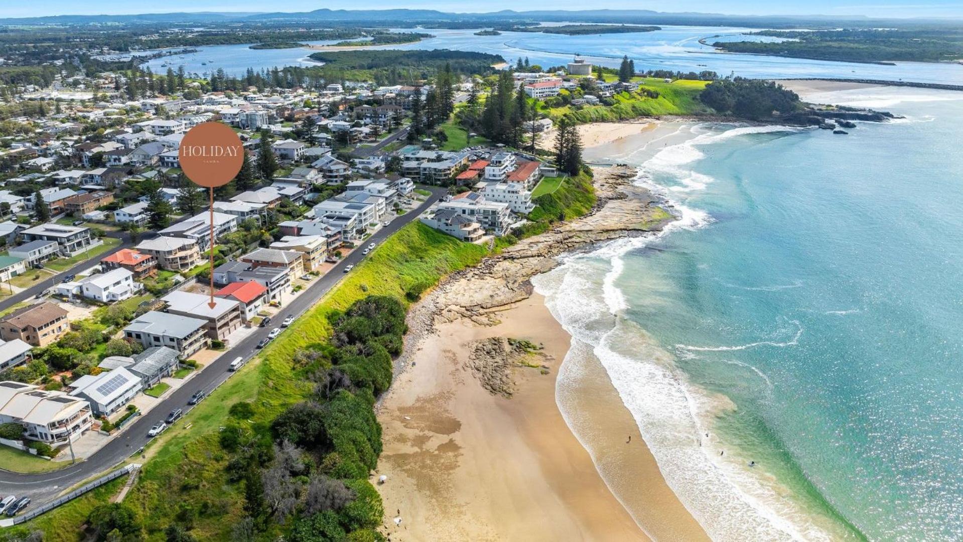 Convent Cove 3 - Views over Convent - Holiday Yamba