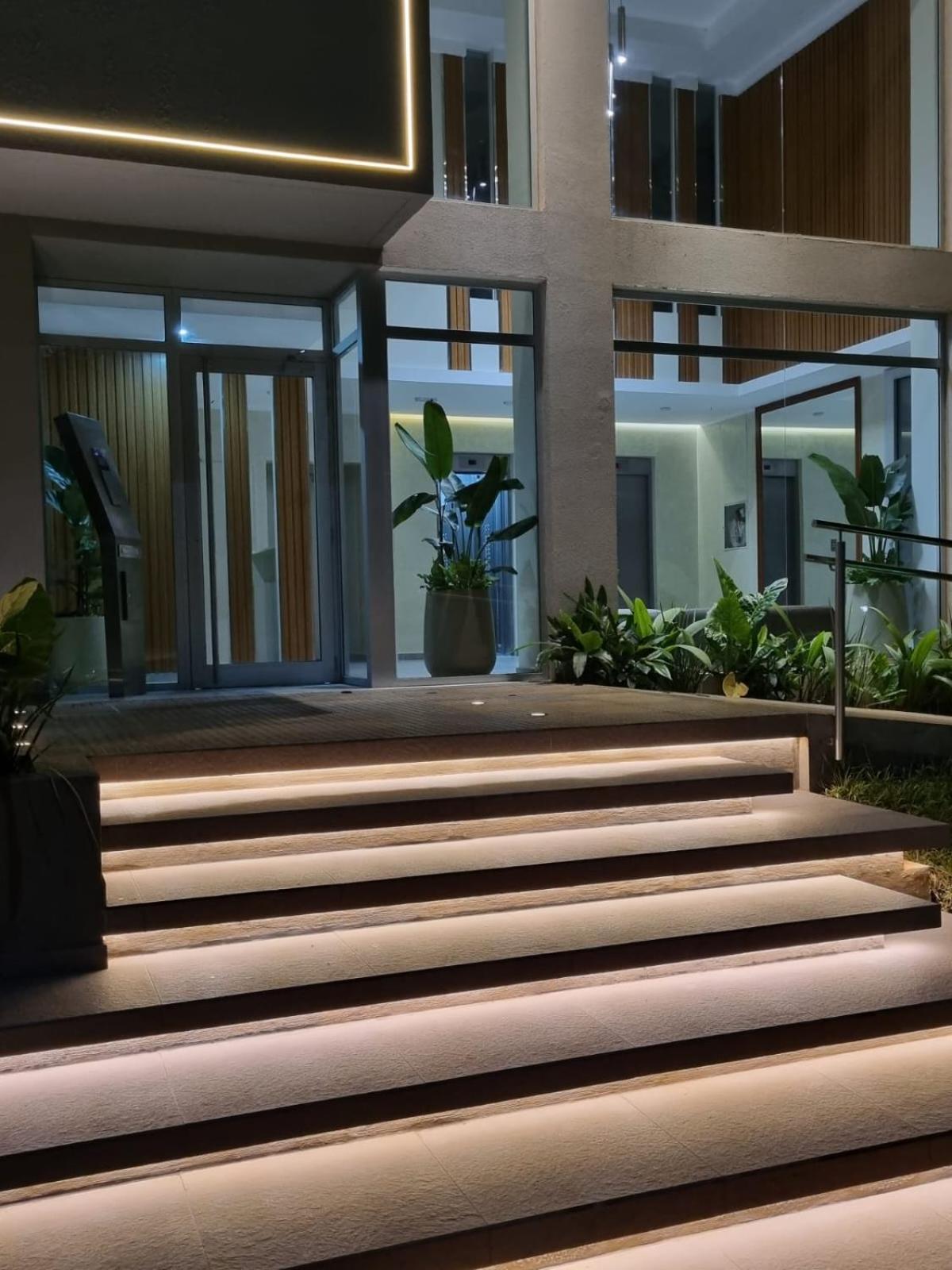 Lobizon Semipiso alto y nuevo 2 baños 2 dormitorios 95m2 Excelente ubicacion
