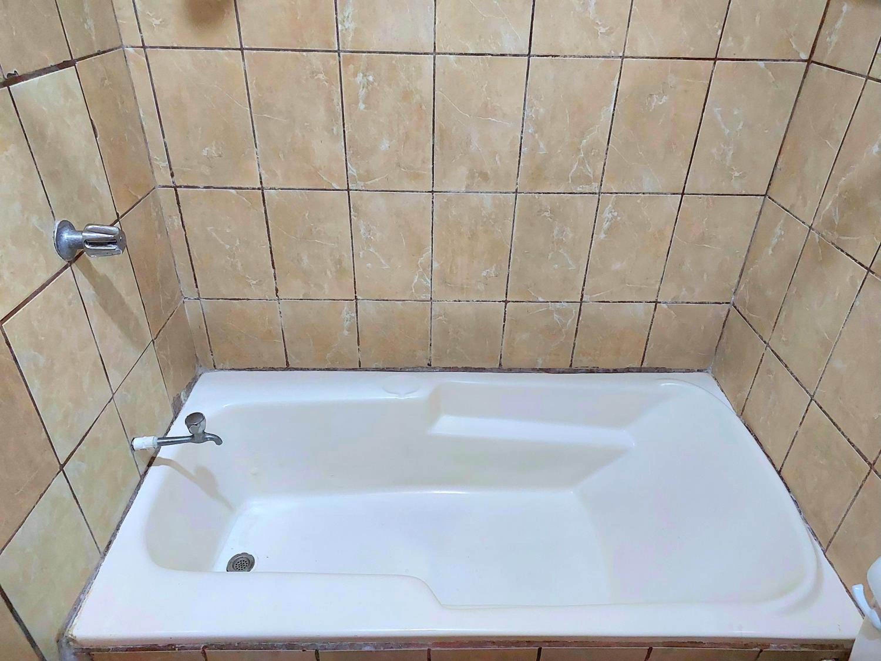 Casa del Pacífico en Puntarenas Centro con parqueo