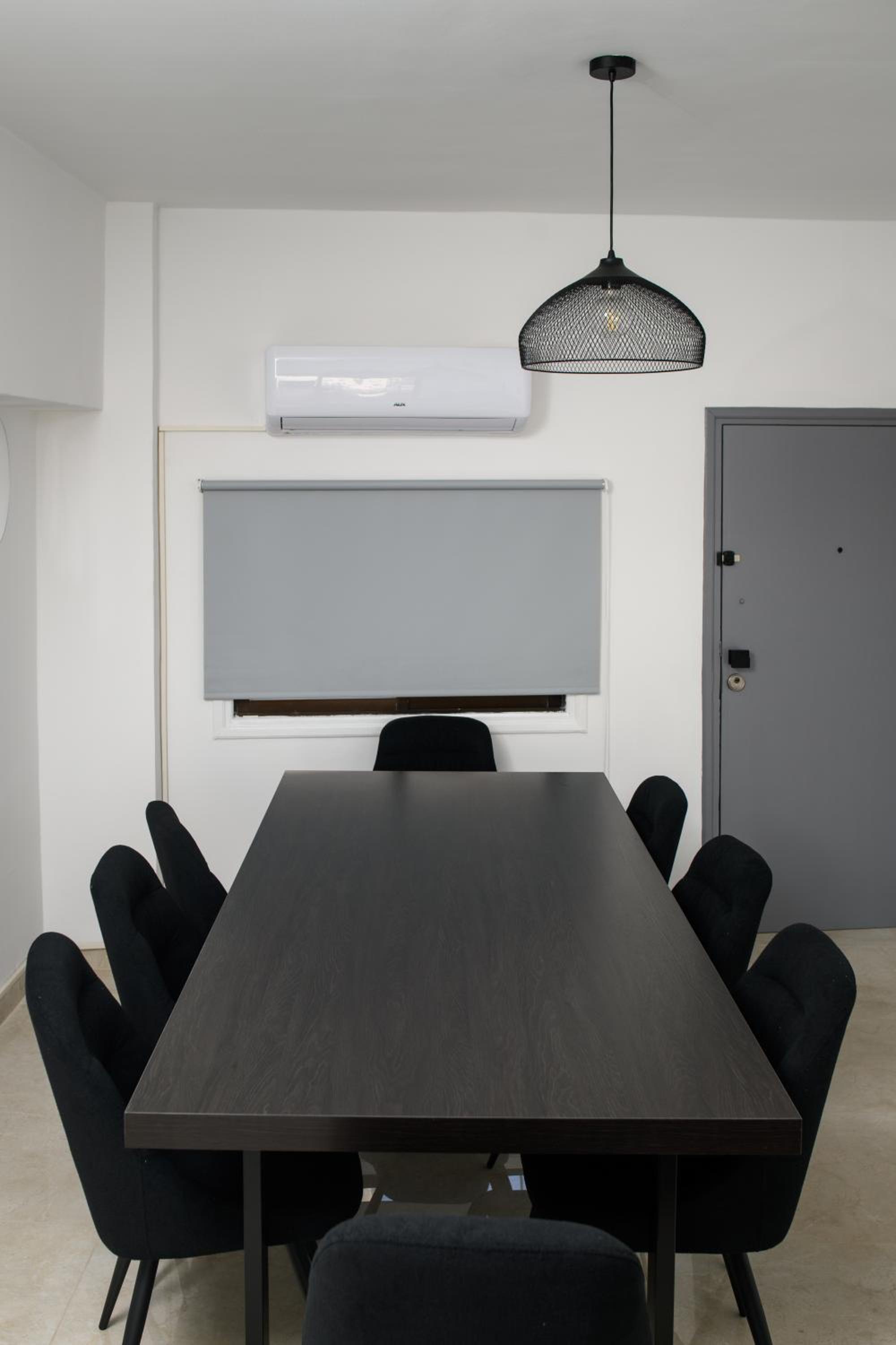 Ollies 3 Bedroom Apartment