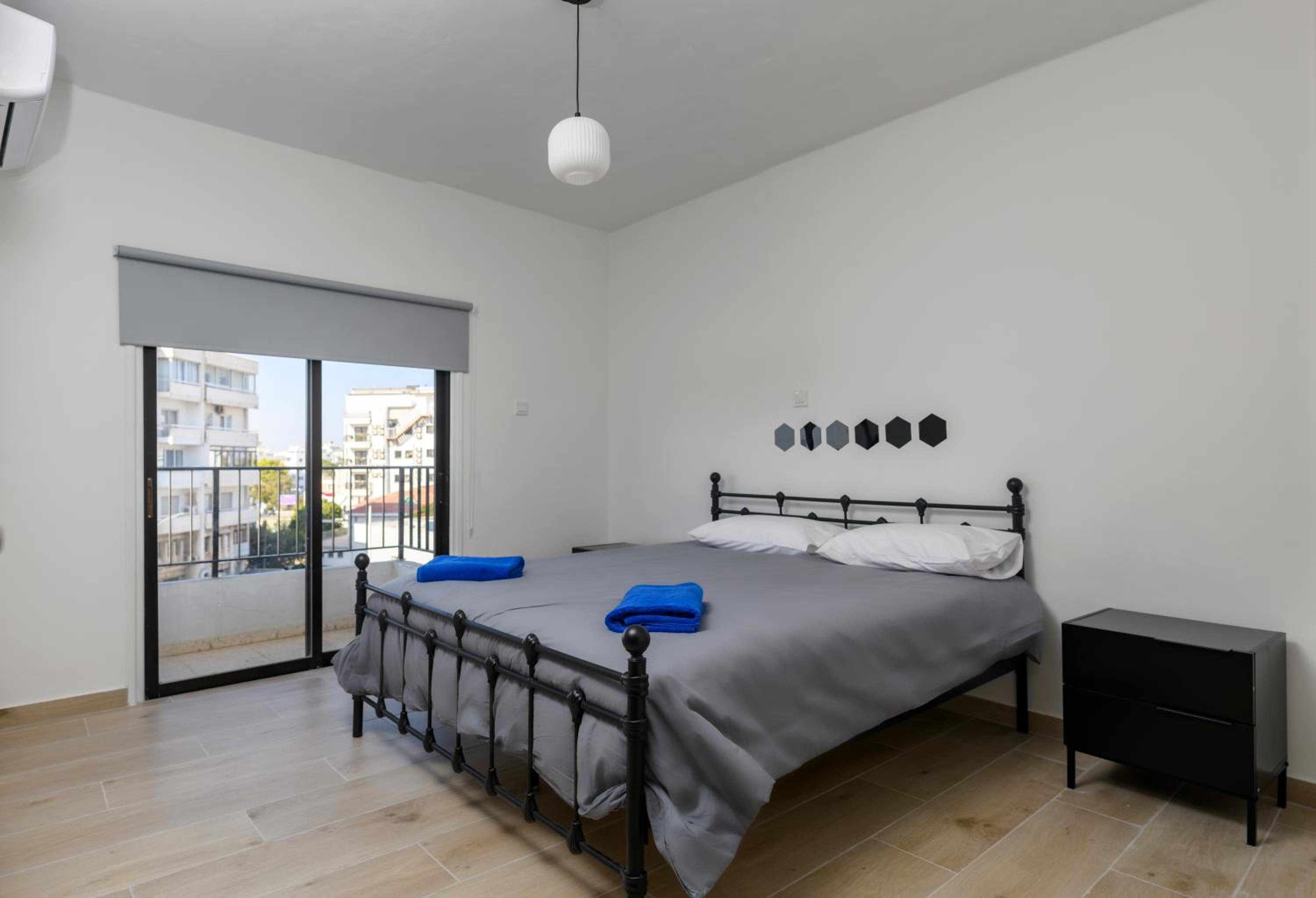 Ollies 3 Bedroom Apartment