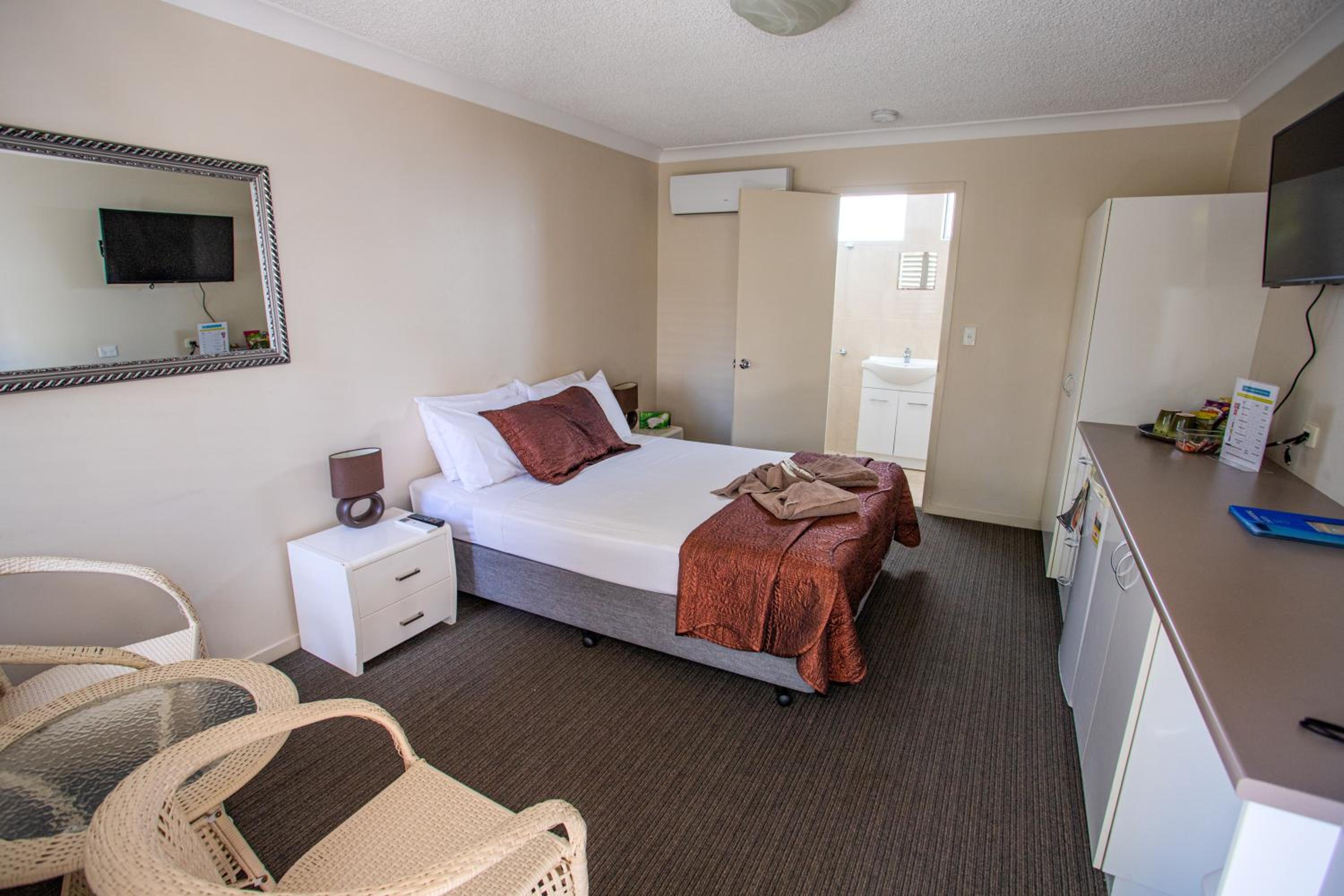 Tropicana Motel