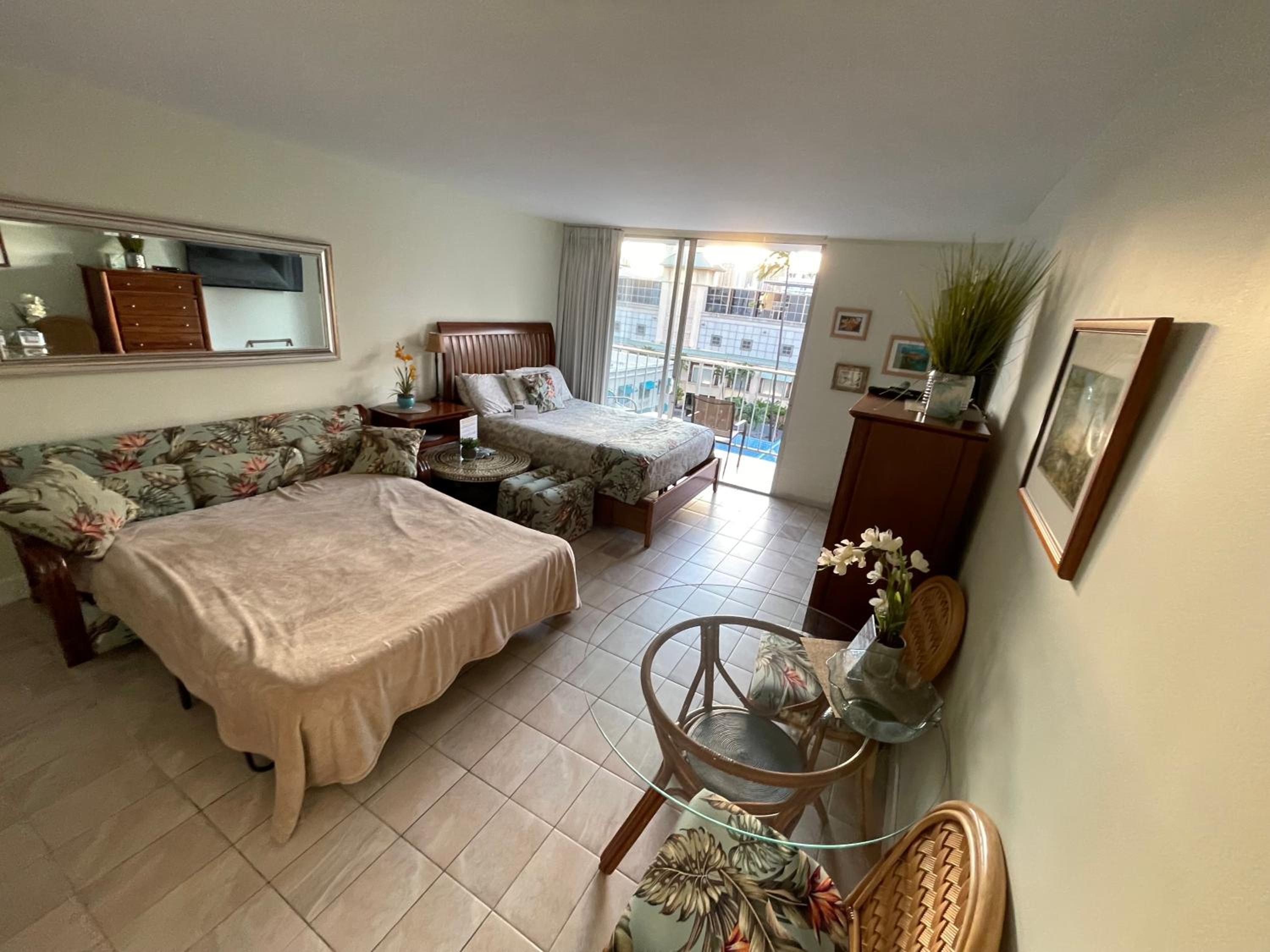 Tropical Studios at Marine Surf Waikiki - FREE PARKING - BEST LOCATION - FULL KITCHEN - SWIMMING POOL 照片第 83 張,共 263 張