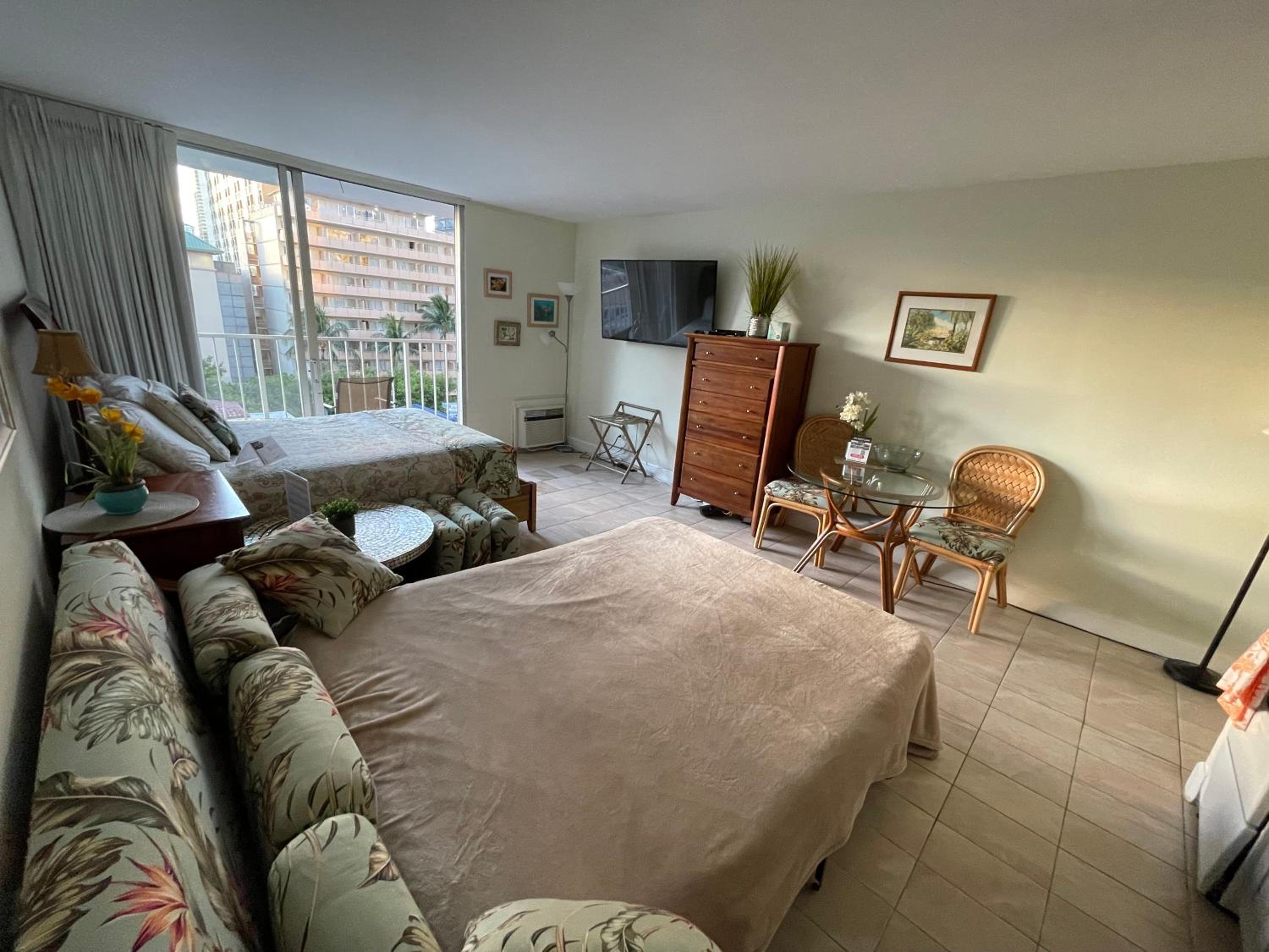 Tropical Studios at Marine Surf Waikiki - FREE PARKING - BEST LOCATION - FULL KITCHEN - SWIMMING POOL 照片第 115 張,共 263 張