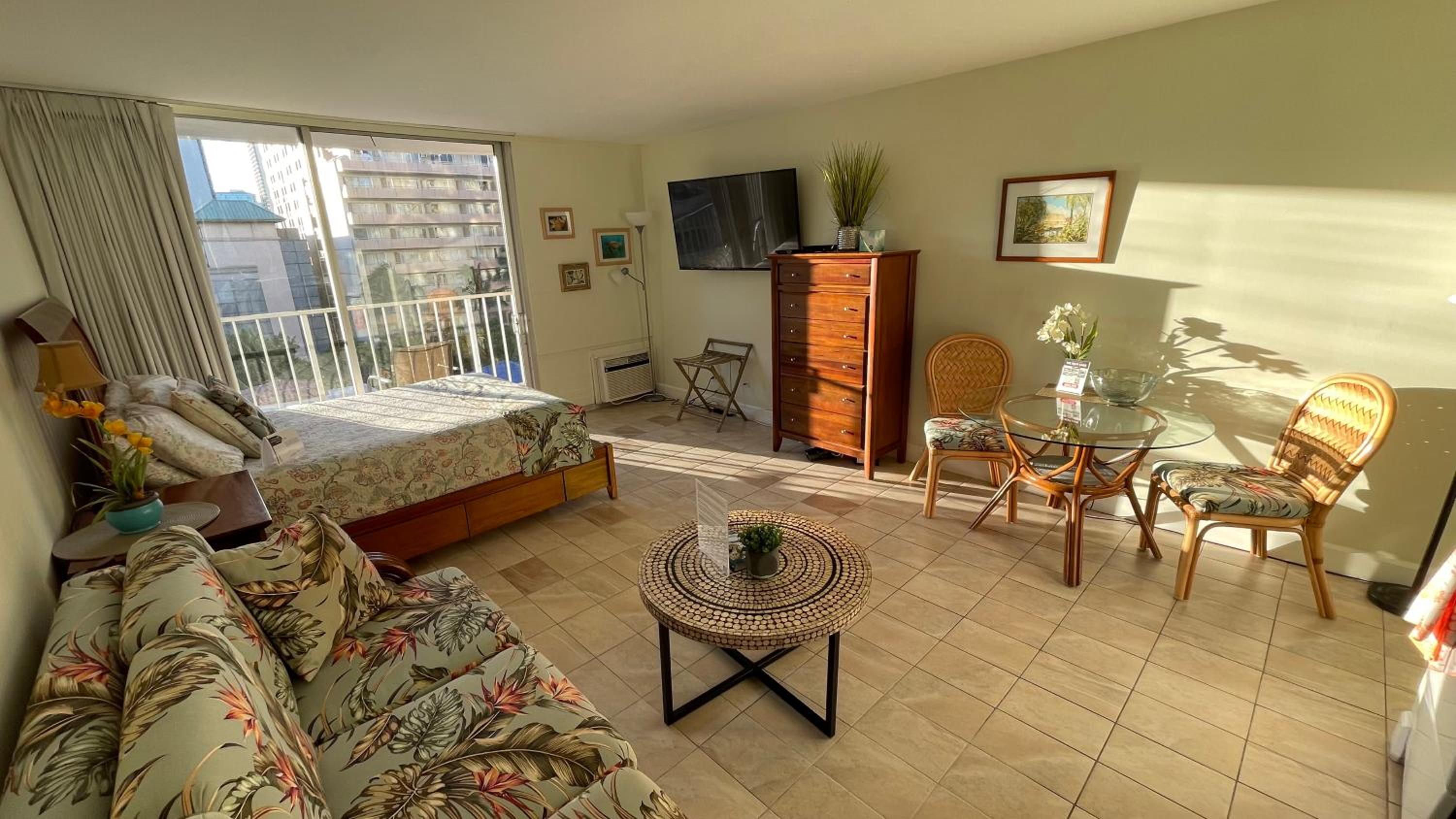 Tropical Studios at Marine Surf Waikiki - FREE PARKING - BEST LOCATION - FULL KITCHEN - SWIMMING POOL 照片第 259 張,共 263 張