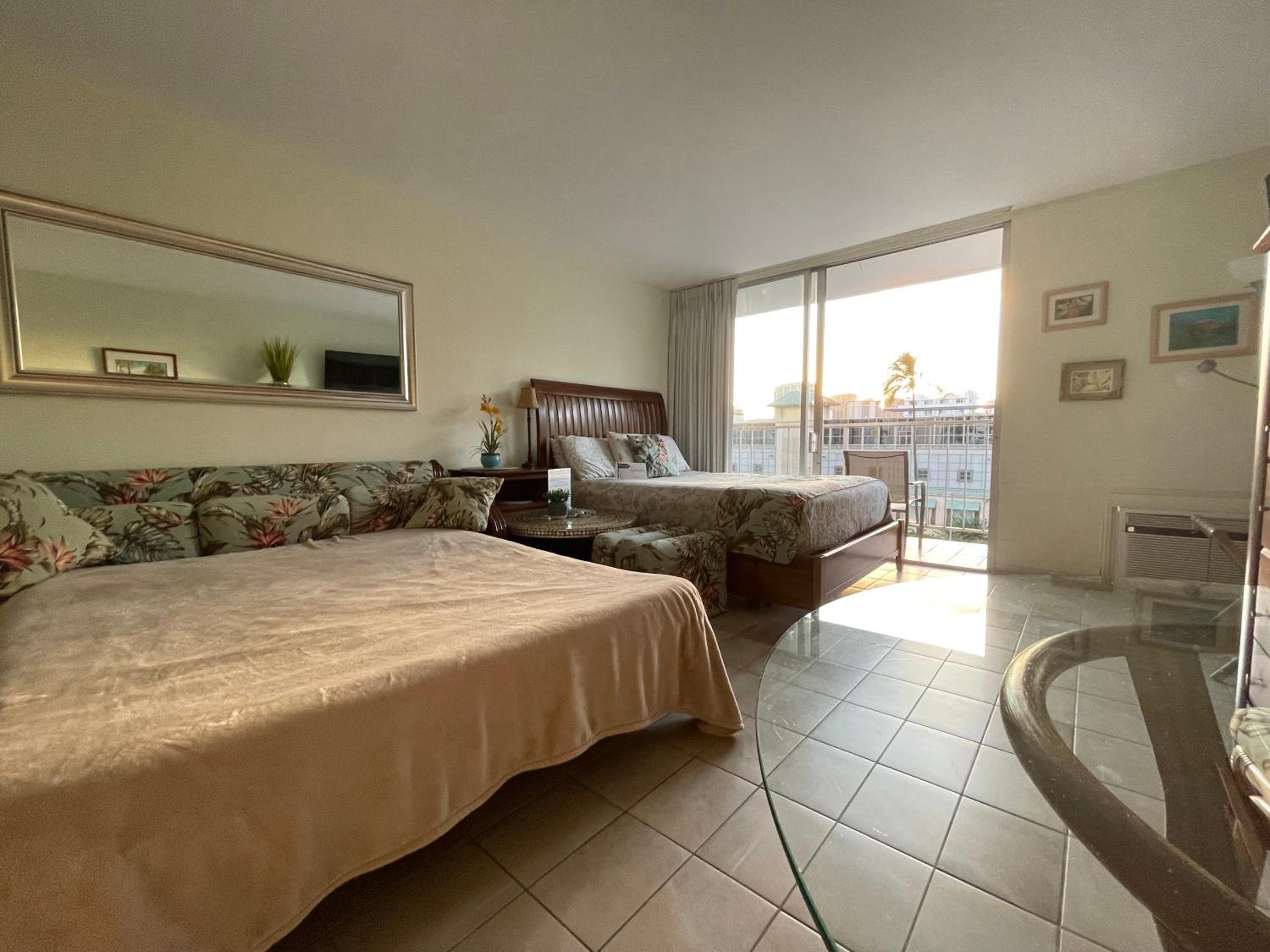 Tropical Studios at Marine Surf Waikiki - FREE PARKING - BEST LOCATION - FULL KITCHEN - SWIMMING POOL 照片第 40 張,共 263 張