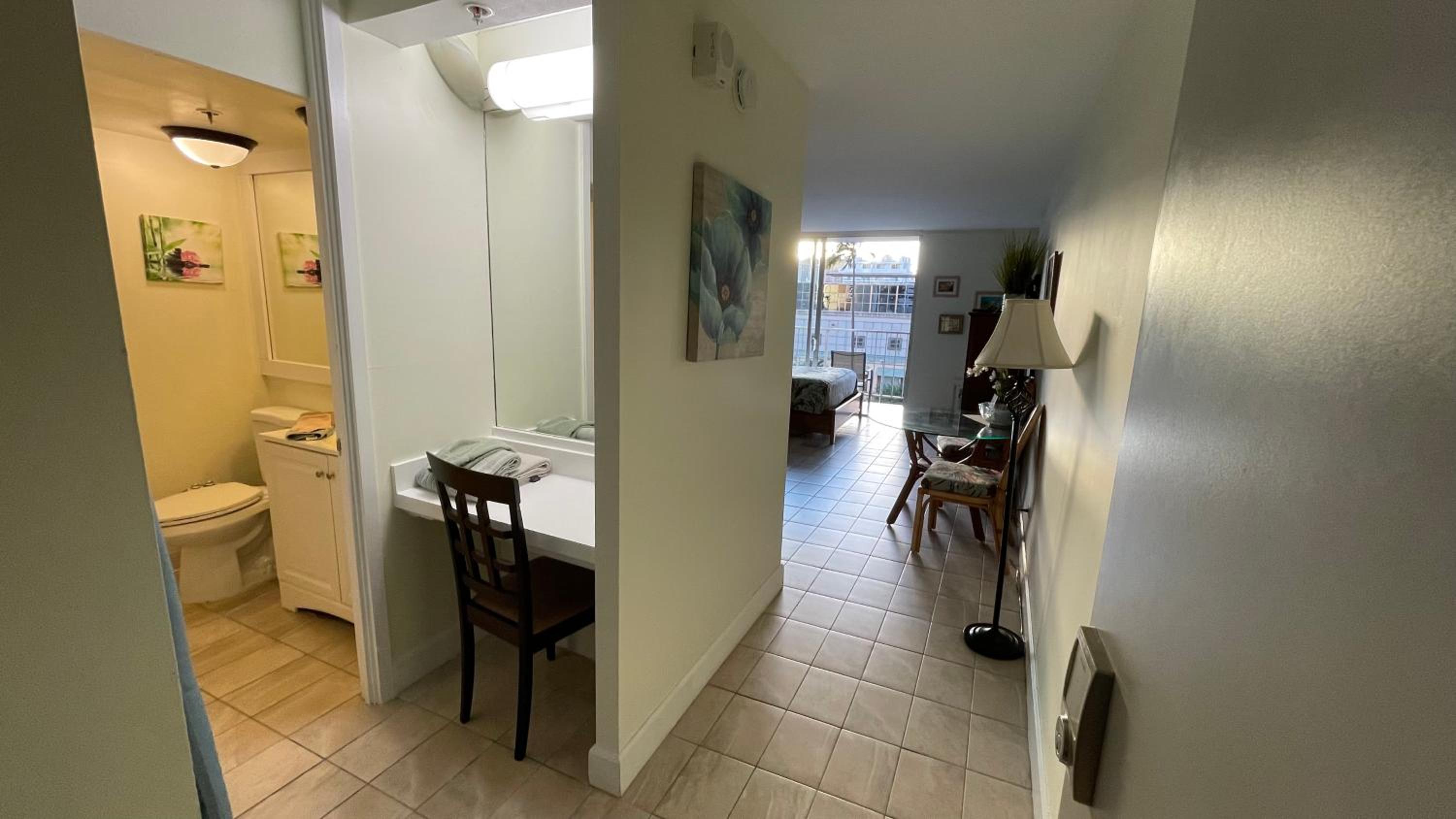 Tropical Studios at Marine Surf Waikiki - FREE PARKING - BEST LOCATION - FULL KITCHEN - SWIMMING POOL 照片第 66 張,共 263 張