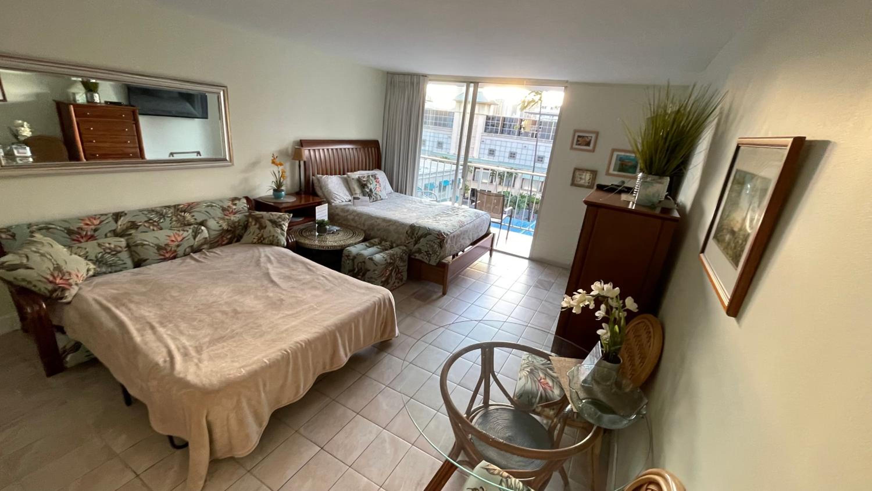 Tropical Studios at Marine Surf Waikiki - FREE PARKING - BEST LOCATION - FULL KITCHEN - SWIMMING POOL 照片第 172 張,共 263 張