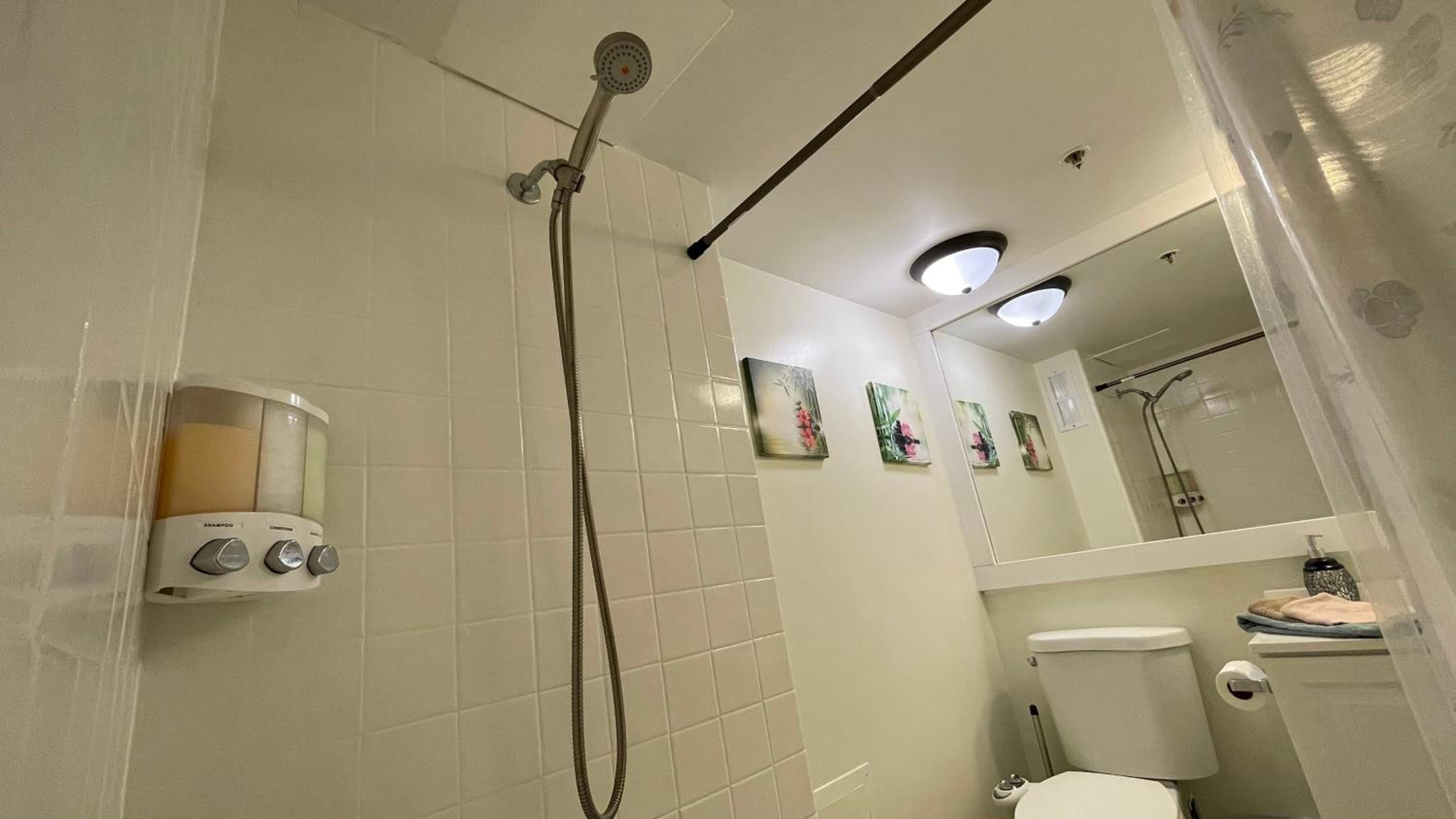 Tropical Studios at Marine Surf Waikiki - FREE PARKING - BEST LOCATION - FULL KITCHEN - SWIMMING POOL 照片第 74 張,共 263 張