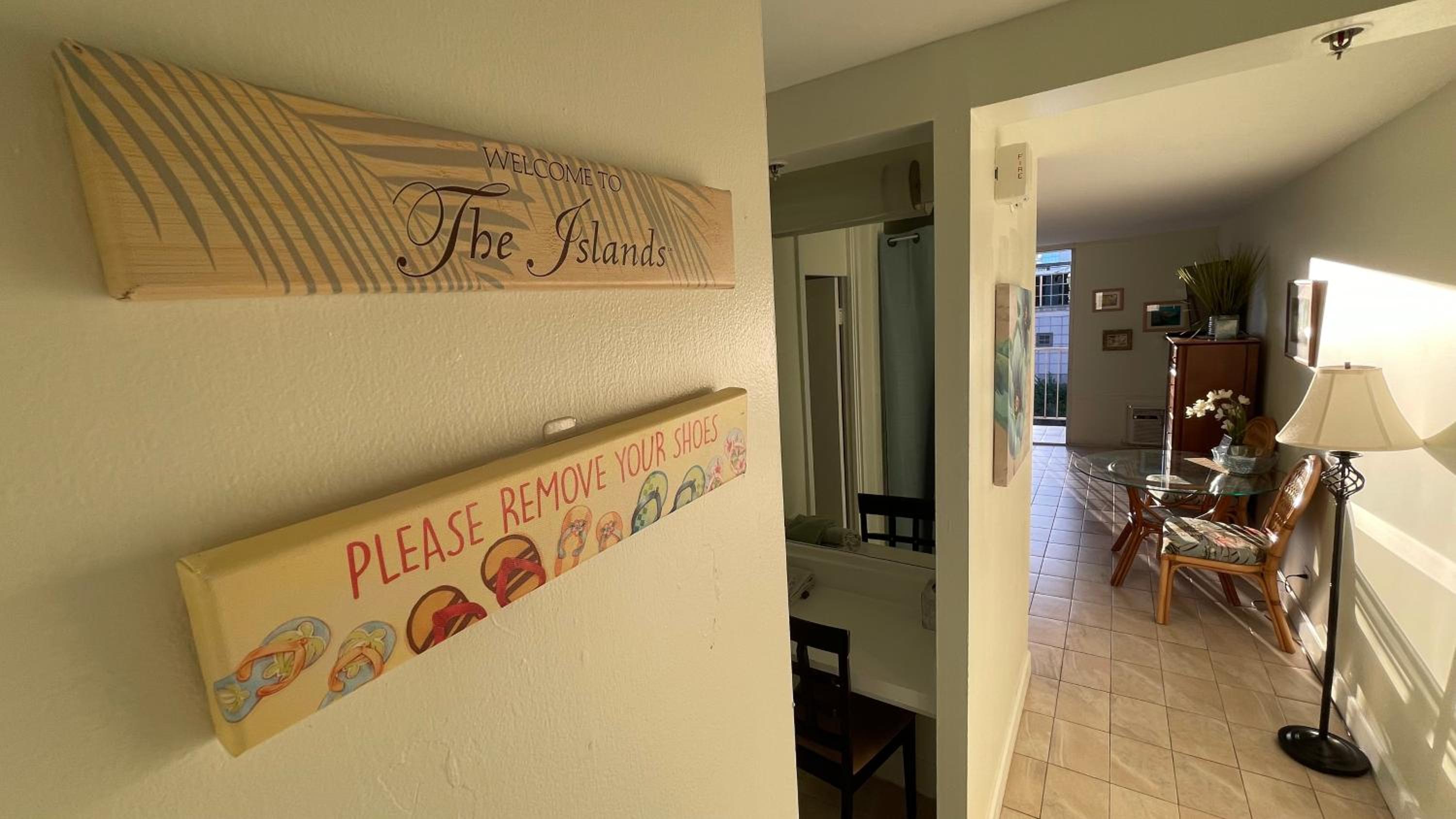 Tropical Studios at Marine Surf Waikiki - FREE PARKING - BEST LOCATION - FULL KITCHEN - SWIMMING POOL 照片第 245 張,共 263 張