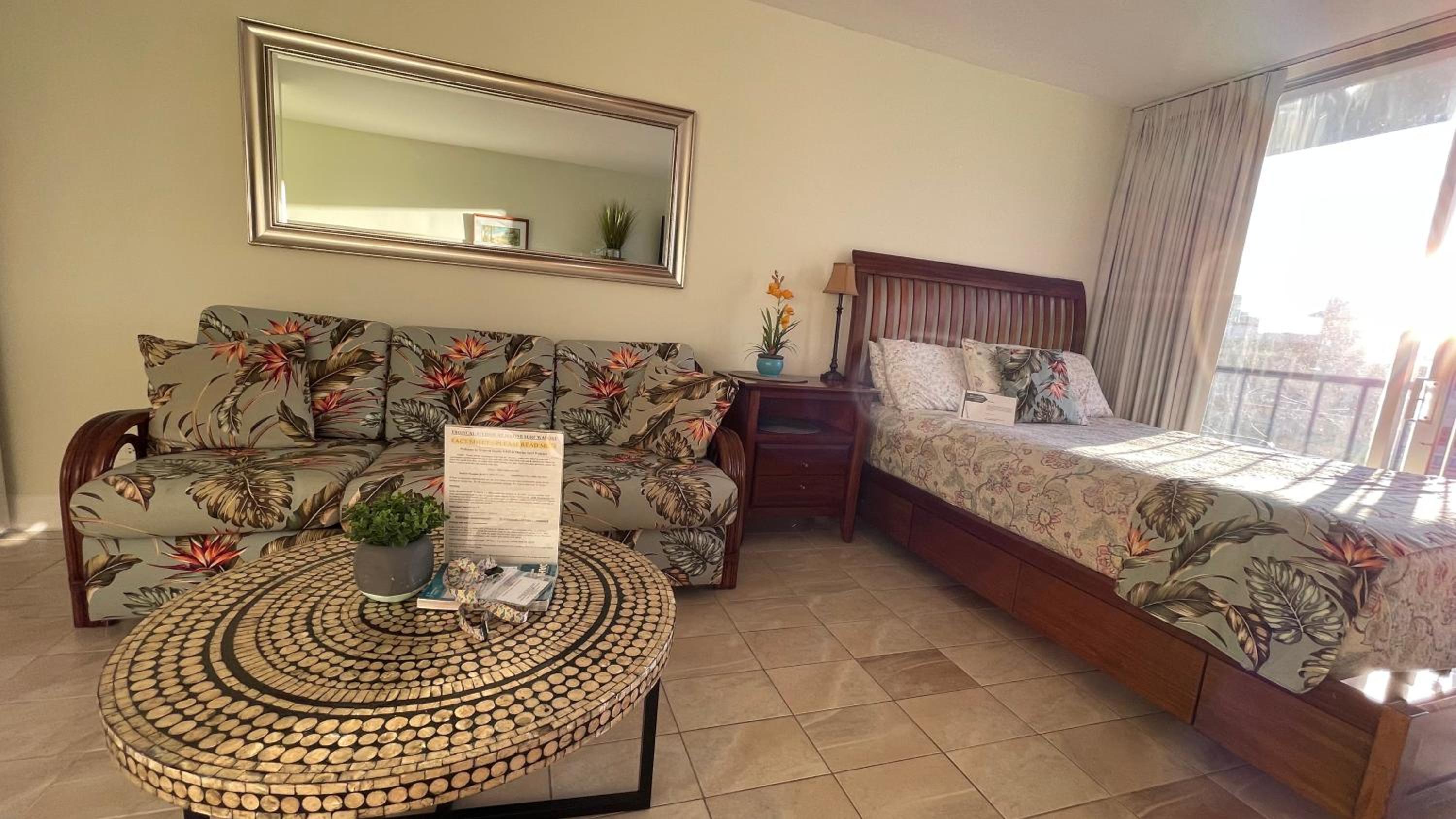 Tropical Studios at Marine Surf Waikiki - FREE PARKING - BEST LOCATION - FULL KITCHEN - SWIMMING POOL 照片第 210 張,共 263 張