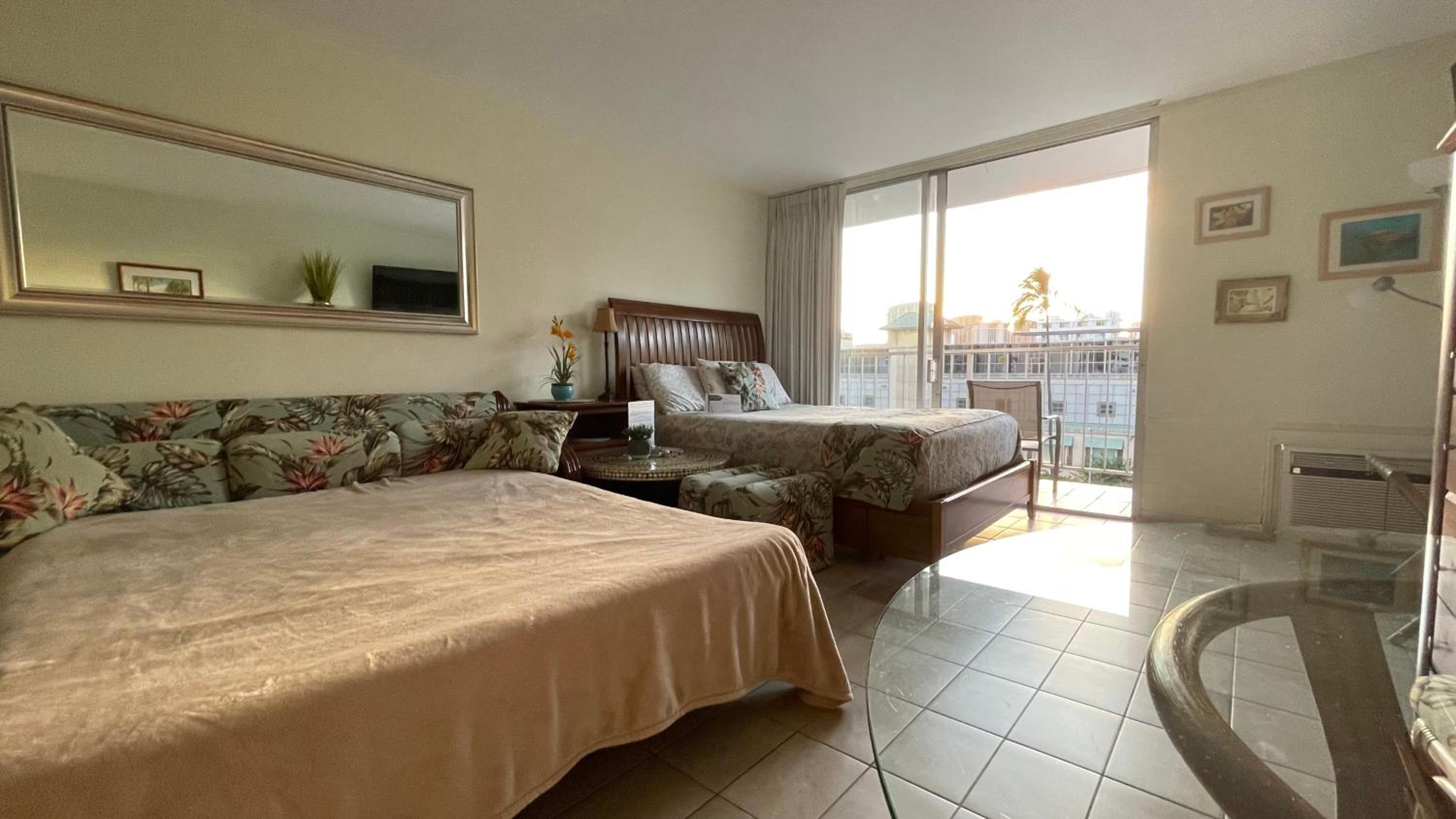 Tropical Studios at Marine Surf Waikiki - FREE PARKING - BEST LOCATION - FULL KITCHEN - SWIMMING POOL 照片第 134 張,共 263 張